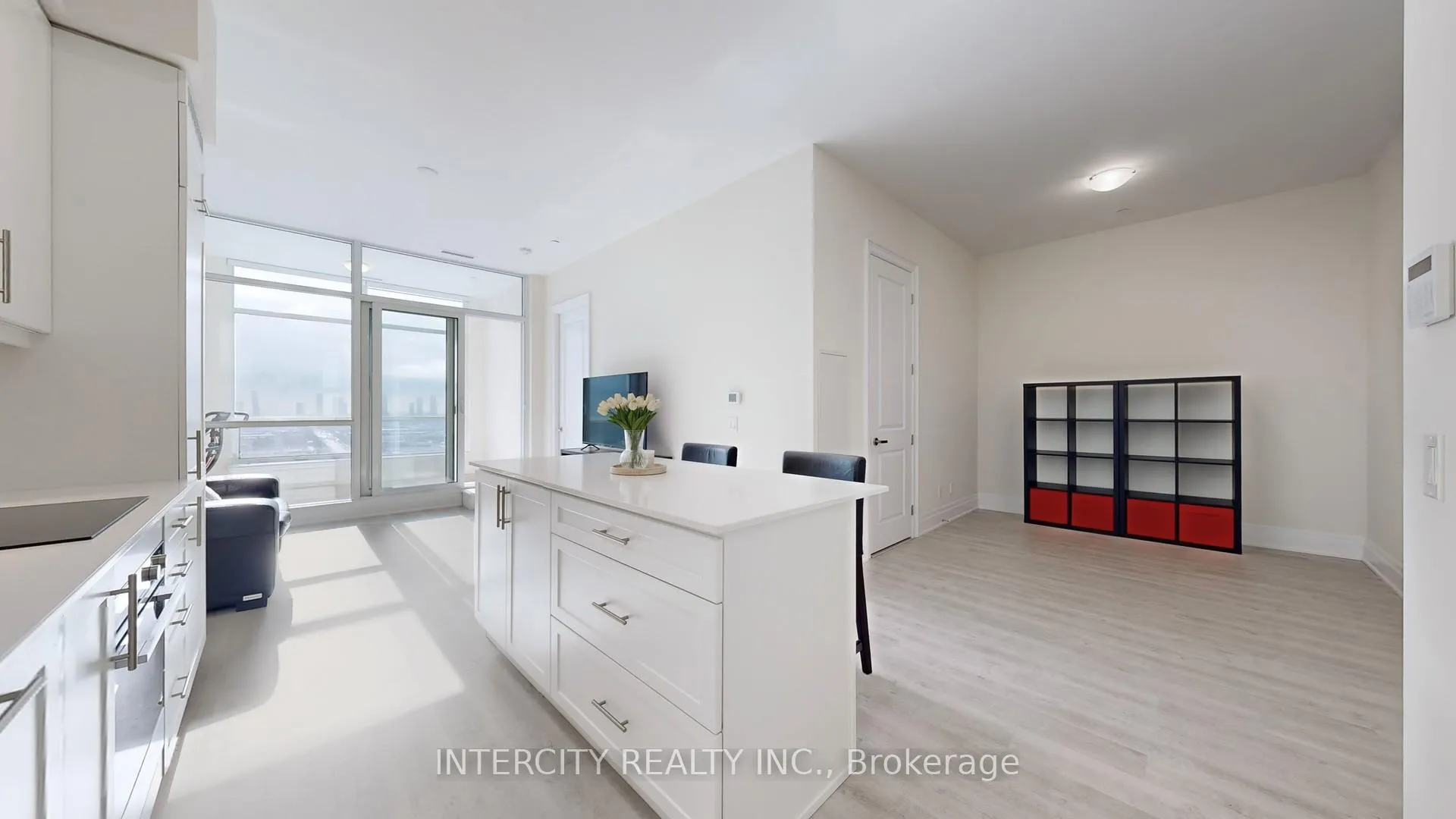 Photo 11 of Unit PH07, 9075 Jane Street, Vaughan, Concord — HOMEH