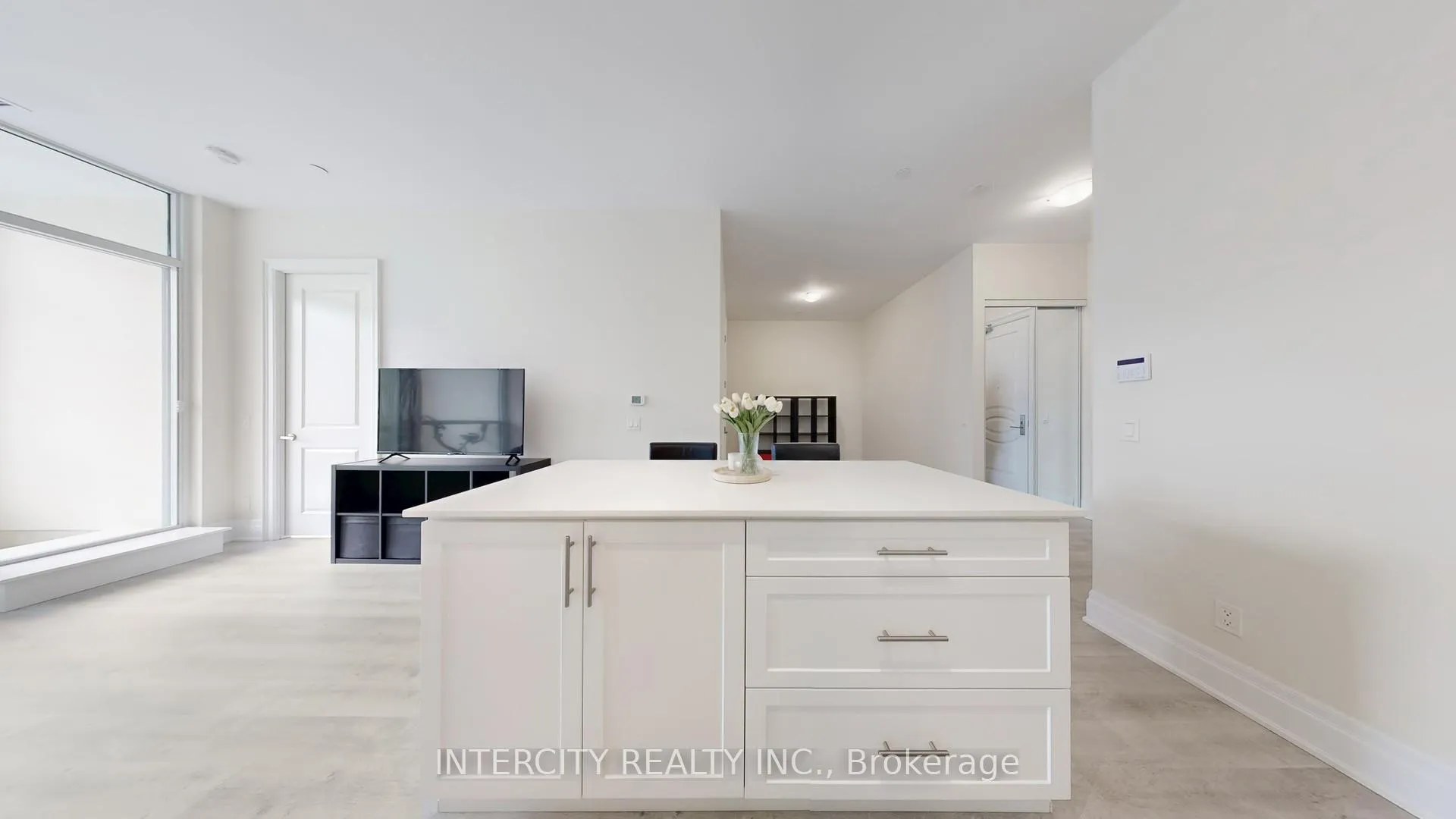 Photo 12 of Unit PH07, 9075 Jane Street, Vaughan, Concord — HOMEH