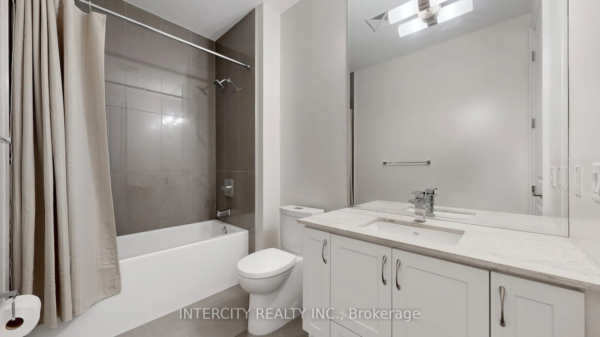 Photo 29 of Unit PH07, 9075 Jane Street, Vaughan, Concord — HOMEH
