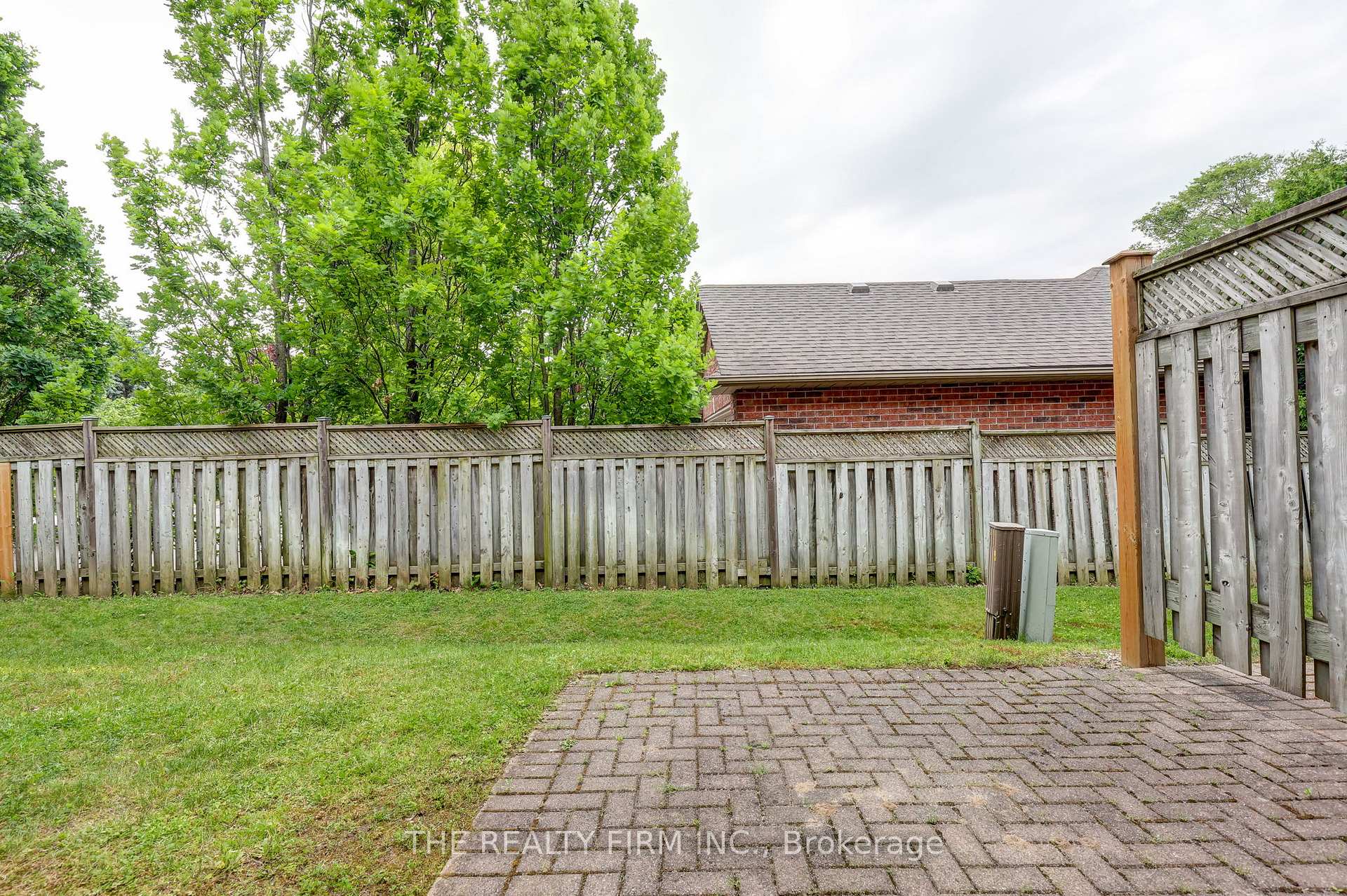 Photo 3 of Unit 61, 1100 Byron Baseline Road, London, South K — HOMEH