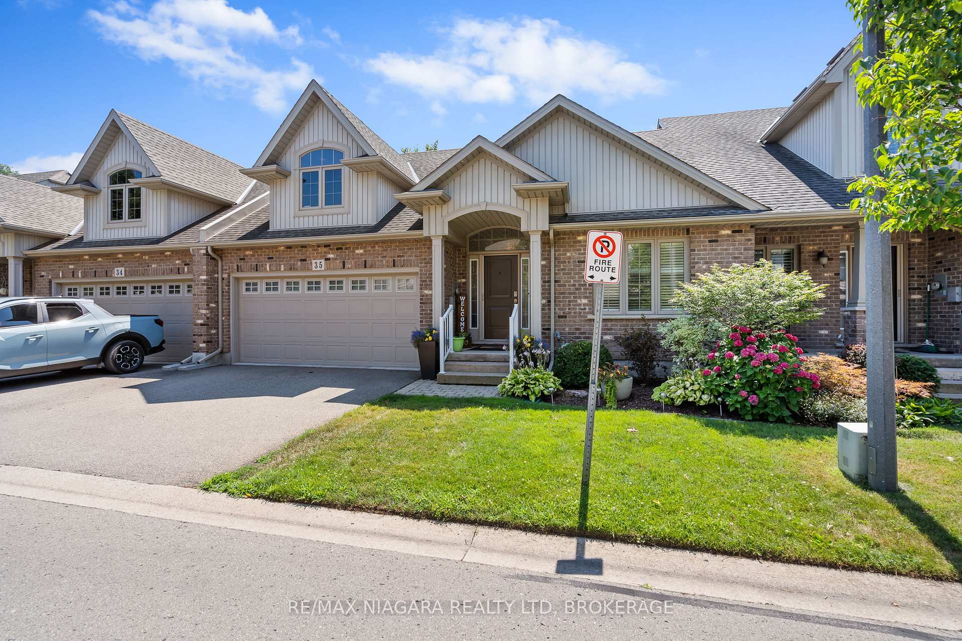 Photo 2 of Unit 35, 7 Gibson Place, St. Catharines, Downtown — HOMEH