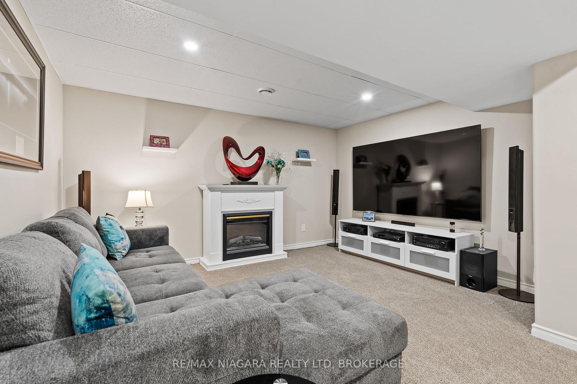 Photo 20 of Unit 35, 7 Gibson Place, St. Catharines, Downtown — HOMEH