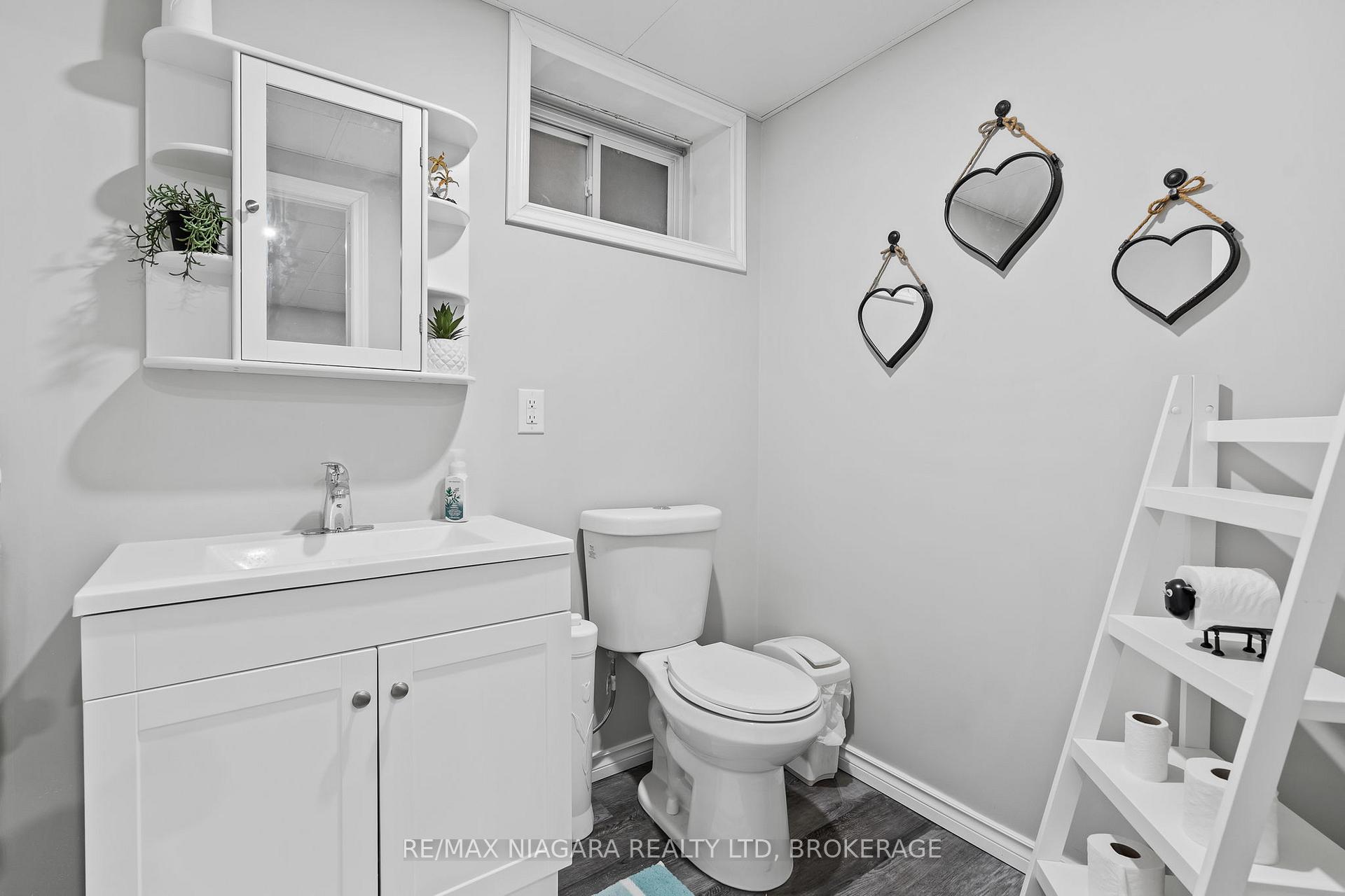 Photo 25 of Unit 35, 7 Gibson Place, St. Catharines, Downtown — HOMEH