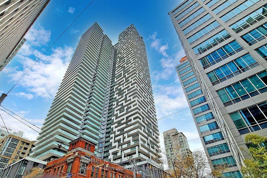 Front of Unit 3512, 20 Lombard Street