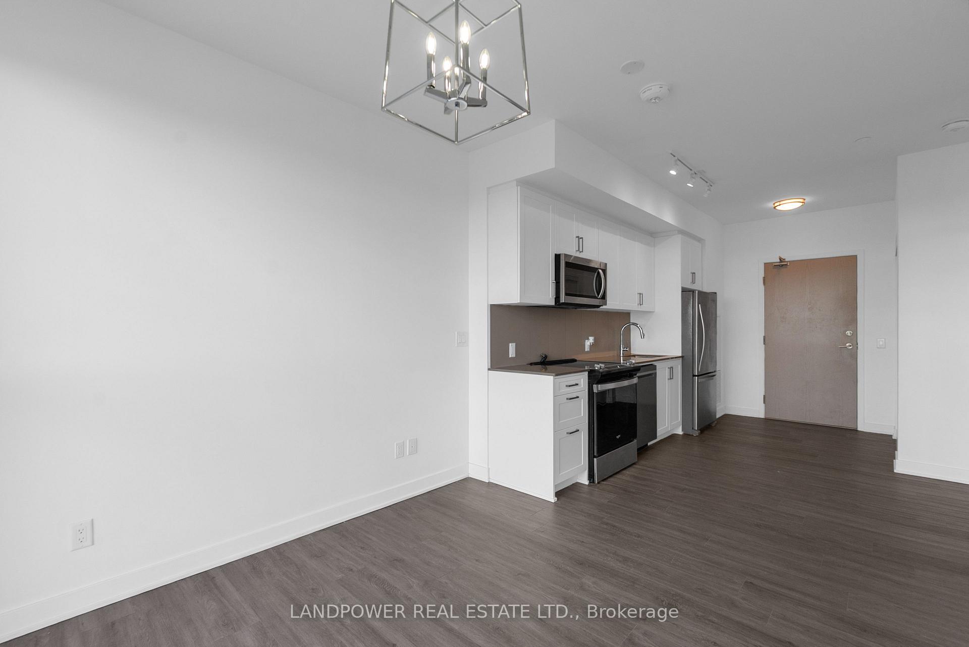 Photo 15 of Unit PH719, 681 Yonge Street, Barrie, Painswick South — HOMEH