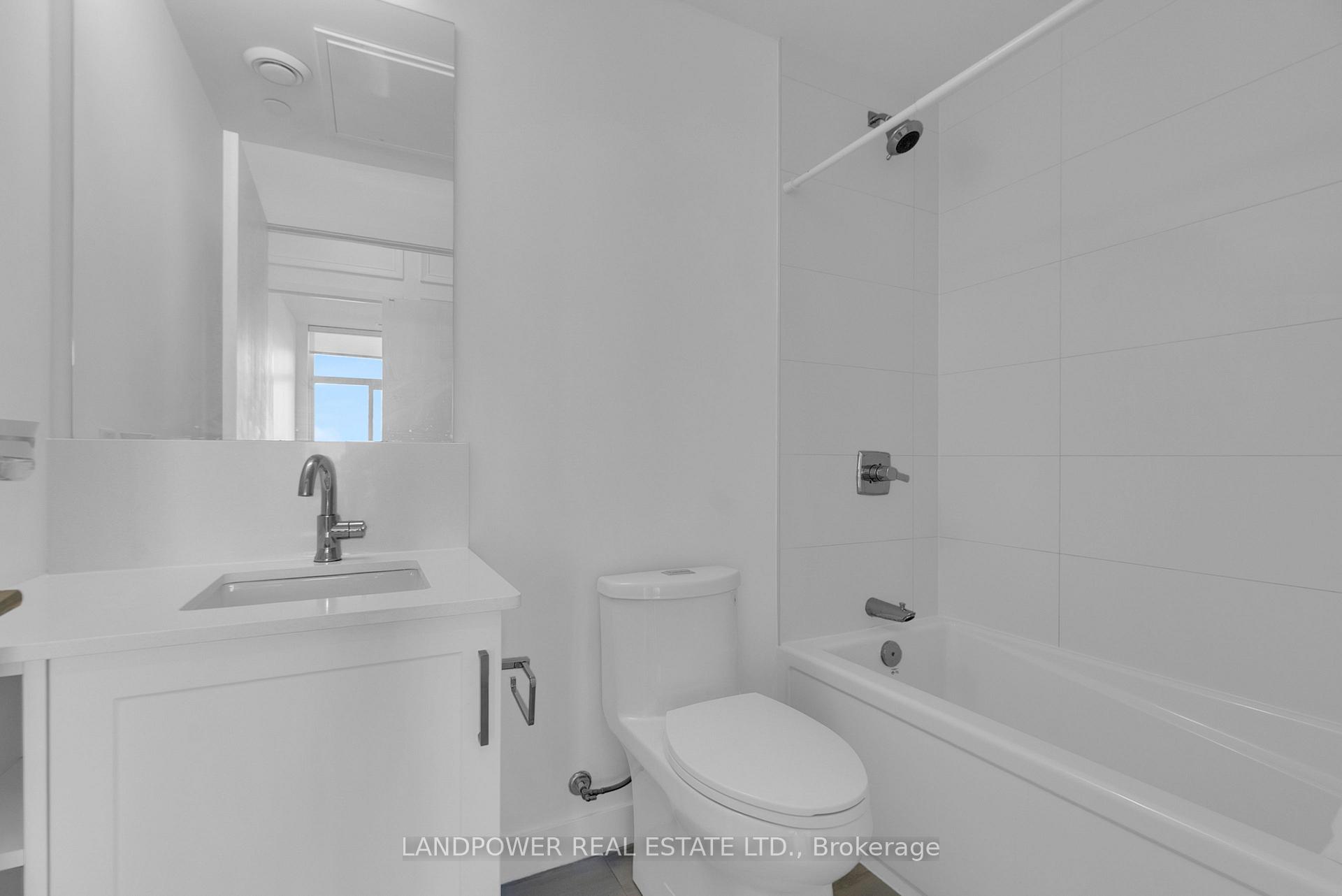 Photo 19 of Unit PH719, 681 Yonge Street, Barrie, Painswick South — HOMEH