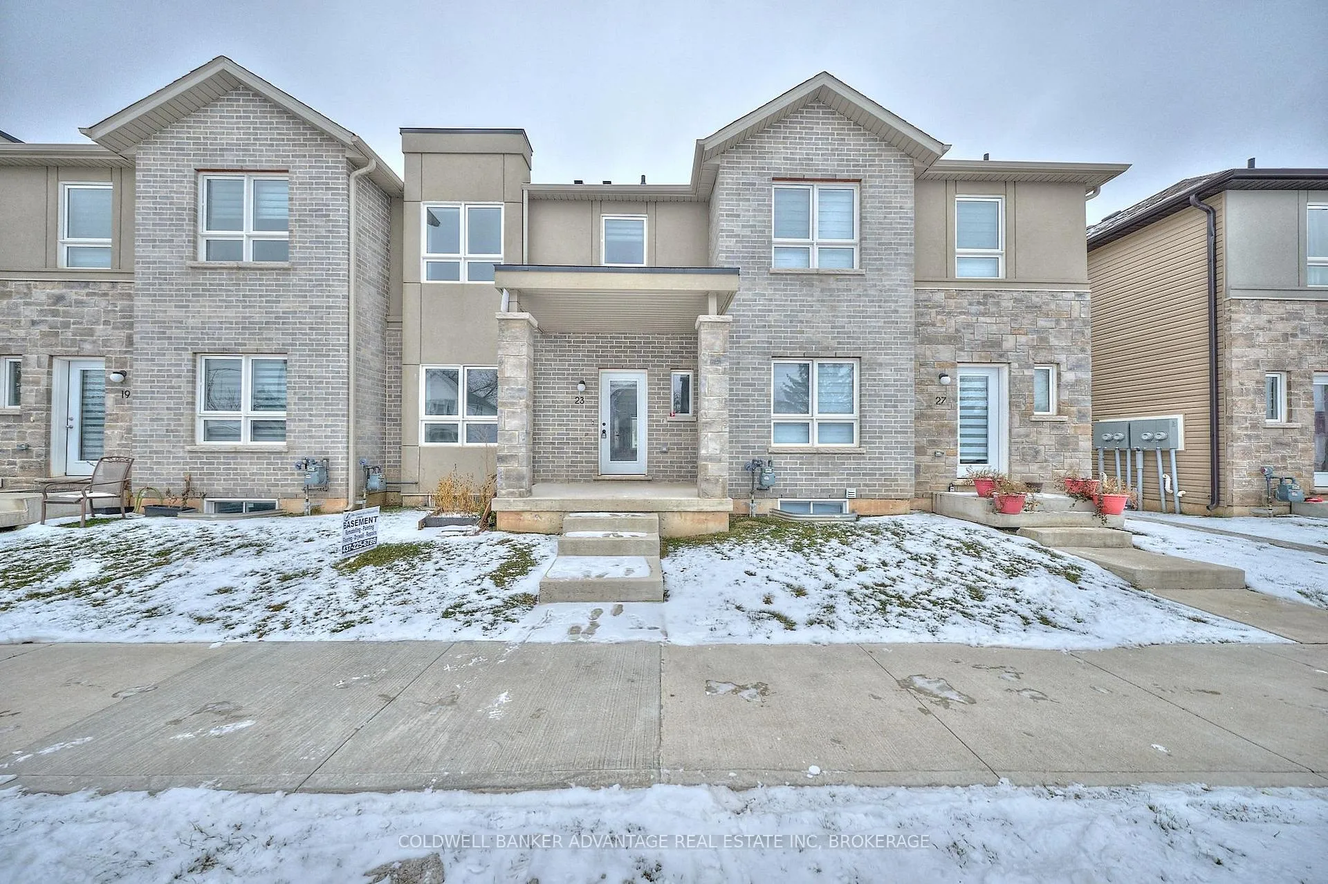 Photo 1 of 23 Perenack Avenue, Welland, Broadway — HOMEH