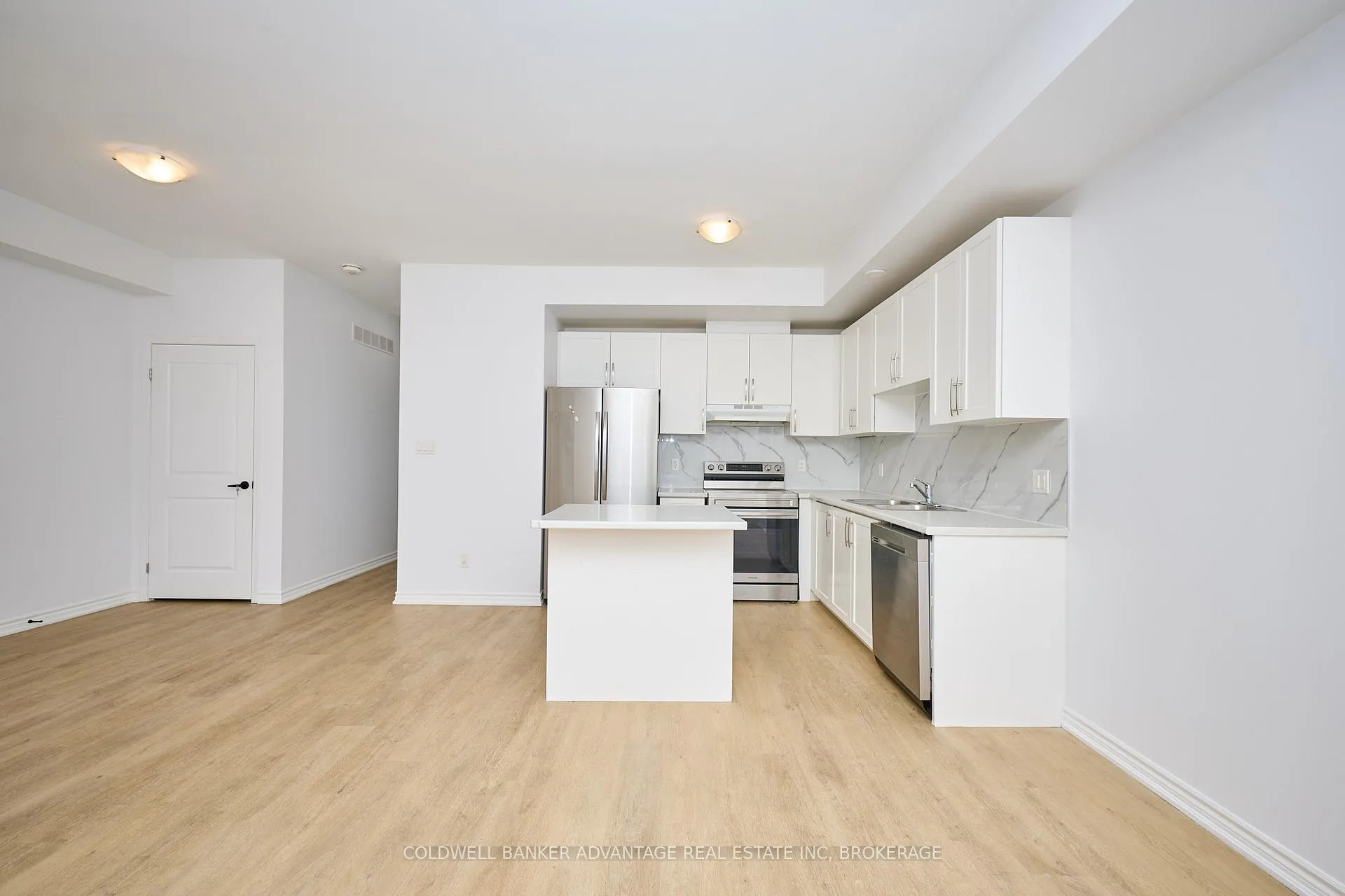 Photo 9 of 23 Perenack Avenue, Welland, Broadway — HOMEH