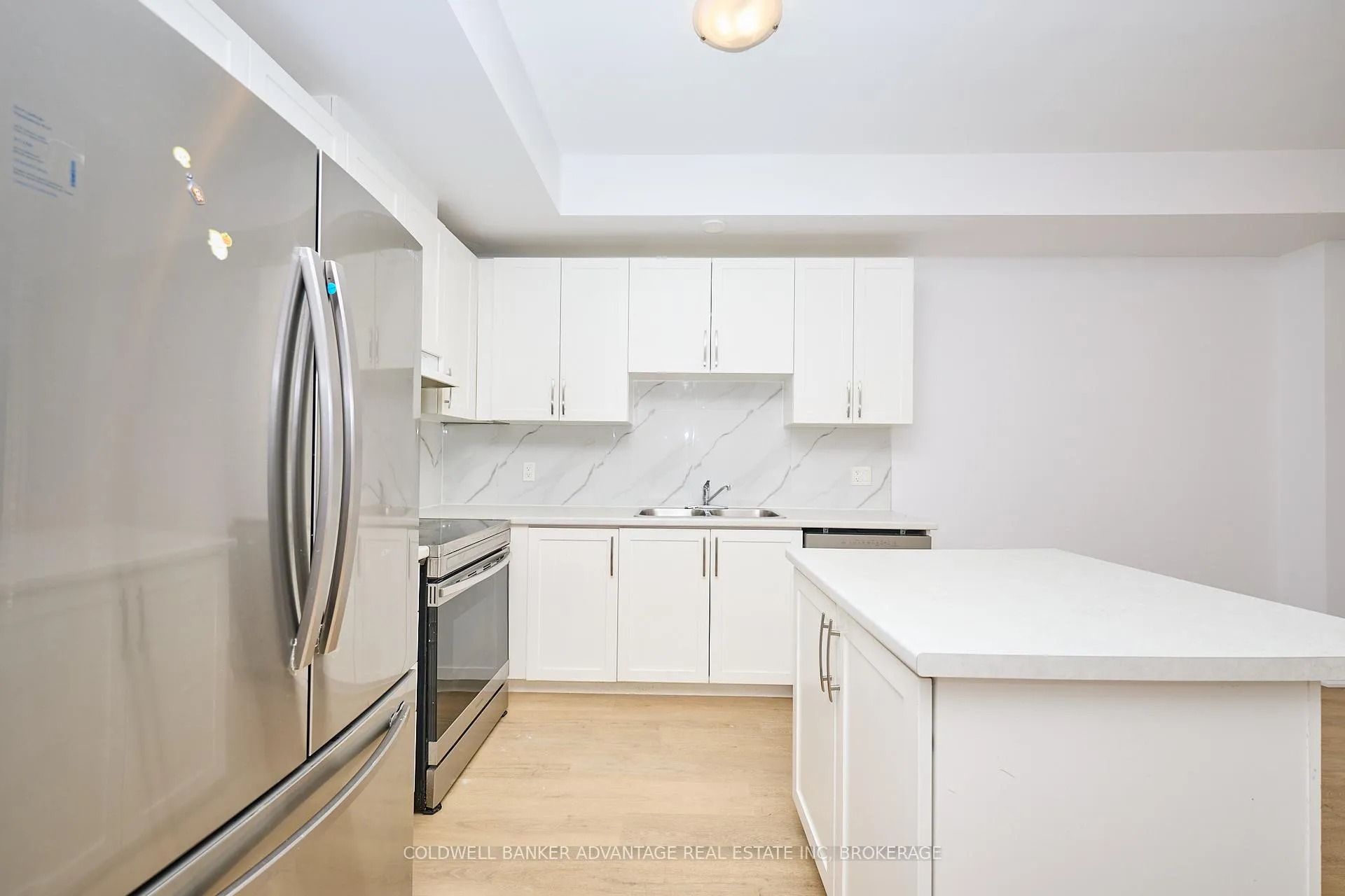Photo 11 of 23 Perenack Avenue, Welland, Broadway — HOMEH