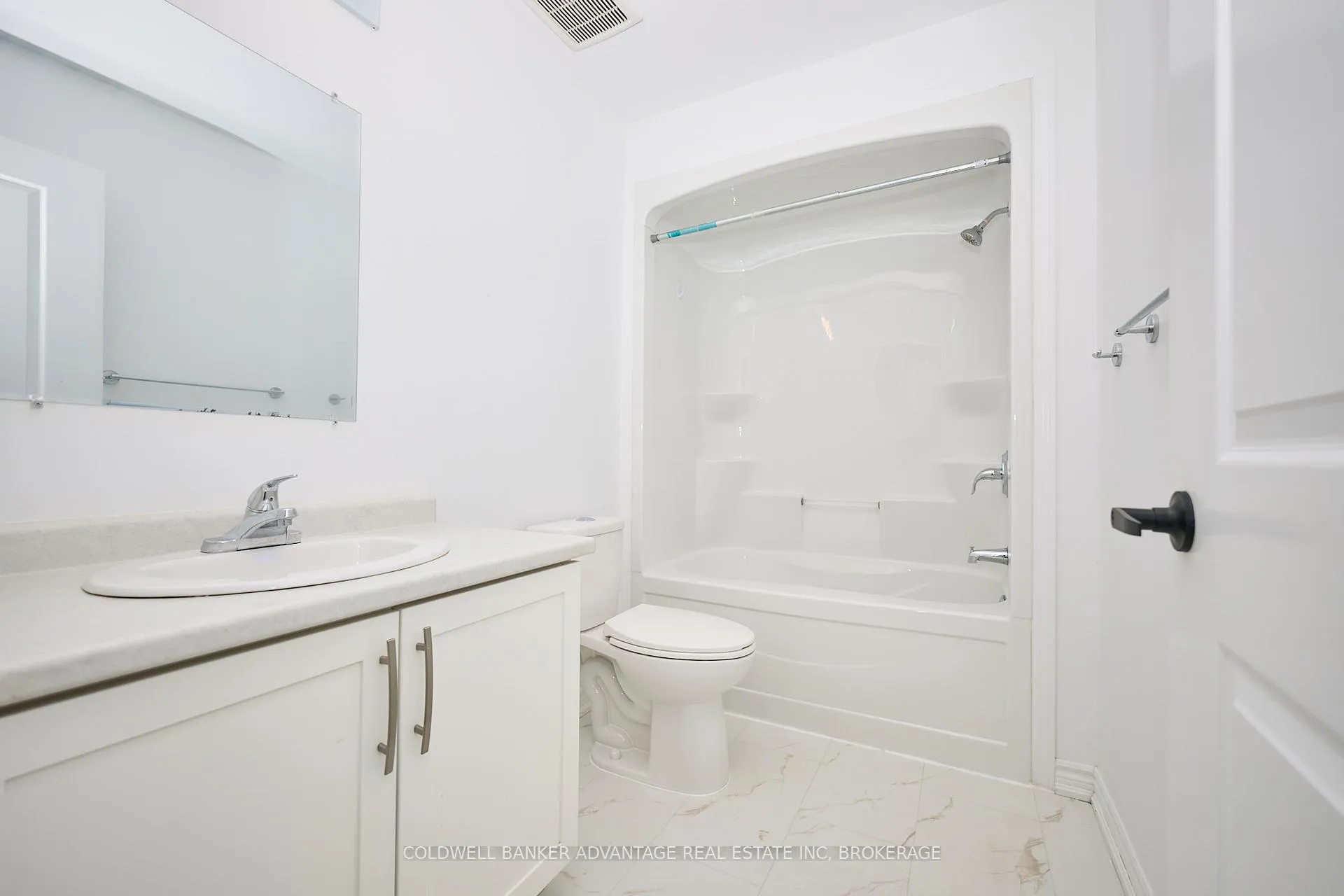 Photo 17 of 23 Perenack Avenue, Welland, Broadway — HOMEH