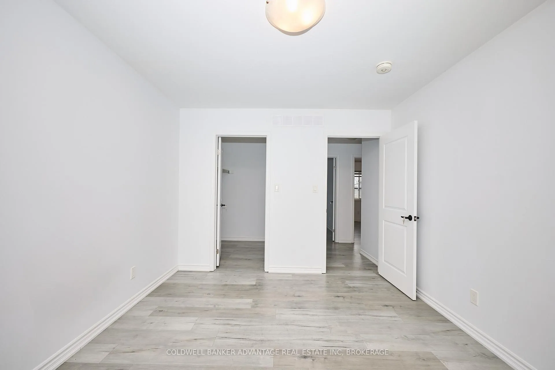 Photo 23 of 23 Perenack Avenue, Welland, Broadway — HOMEH