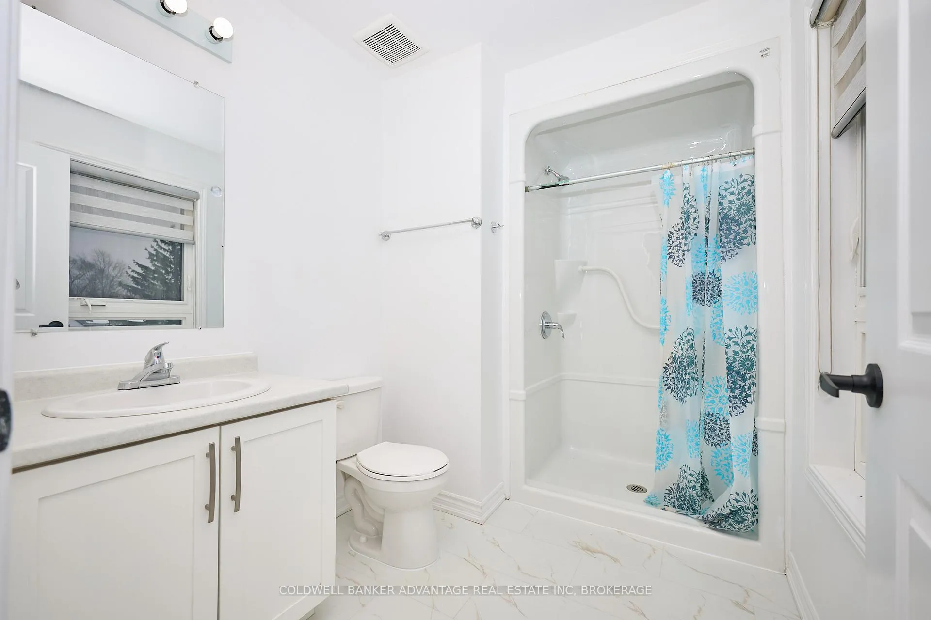 Photo 26 of 23 Perenack Avenue, Welland, Broadway — HOMEH
