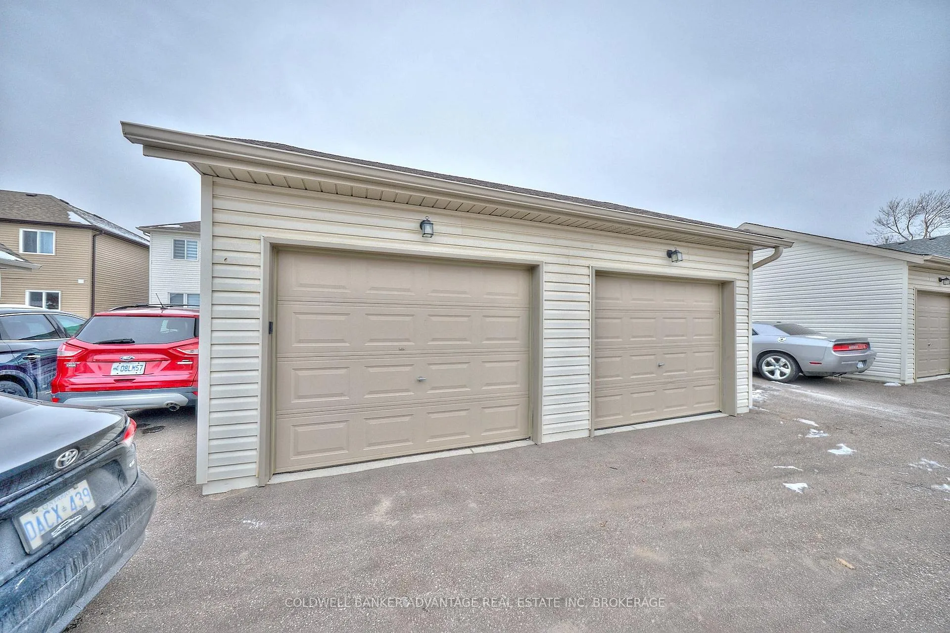Photo 30 of 23 Perenack Avenue, Welland, Broadway — HOMEH