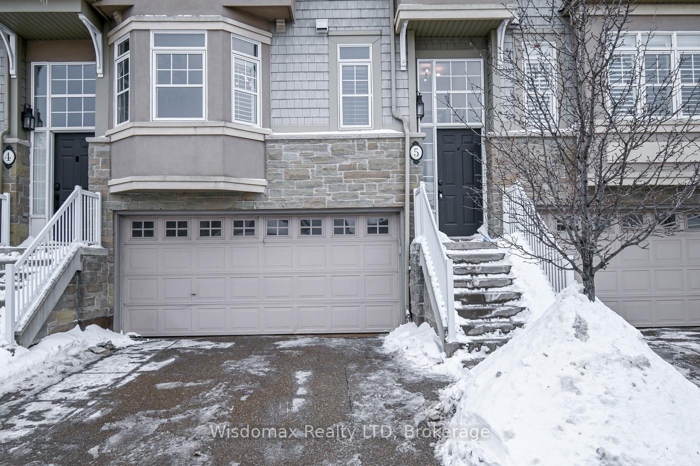 Photo 2 of Unit 5, 31 Sunvale Place N, Hamilton, Stoney Creek — HOMEH
