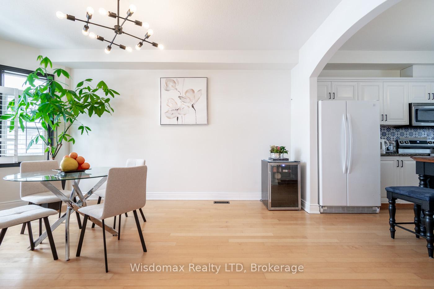 Photo 6 of Unit 5, 31 Sunvale Place N, Hamilton, Stoney Creek — HOMEH