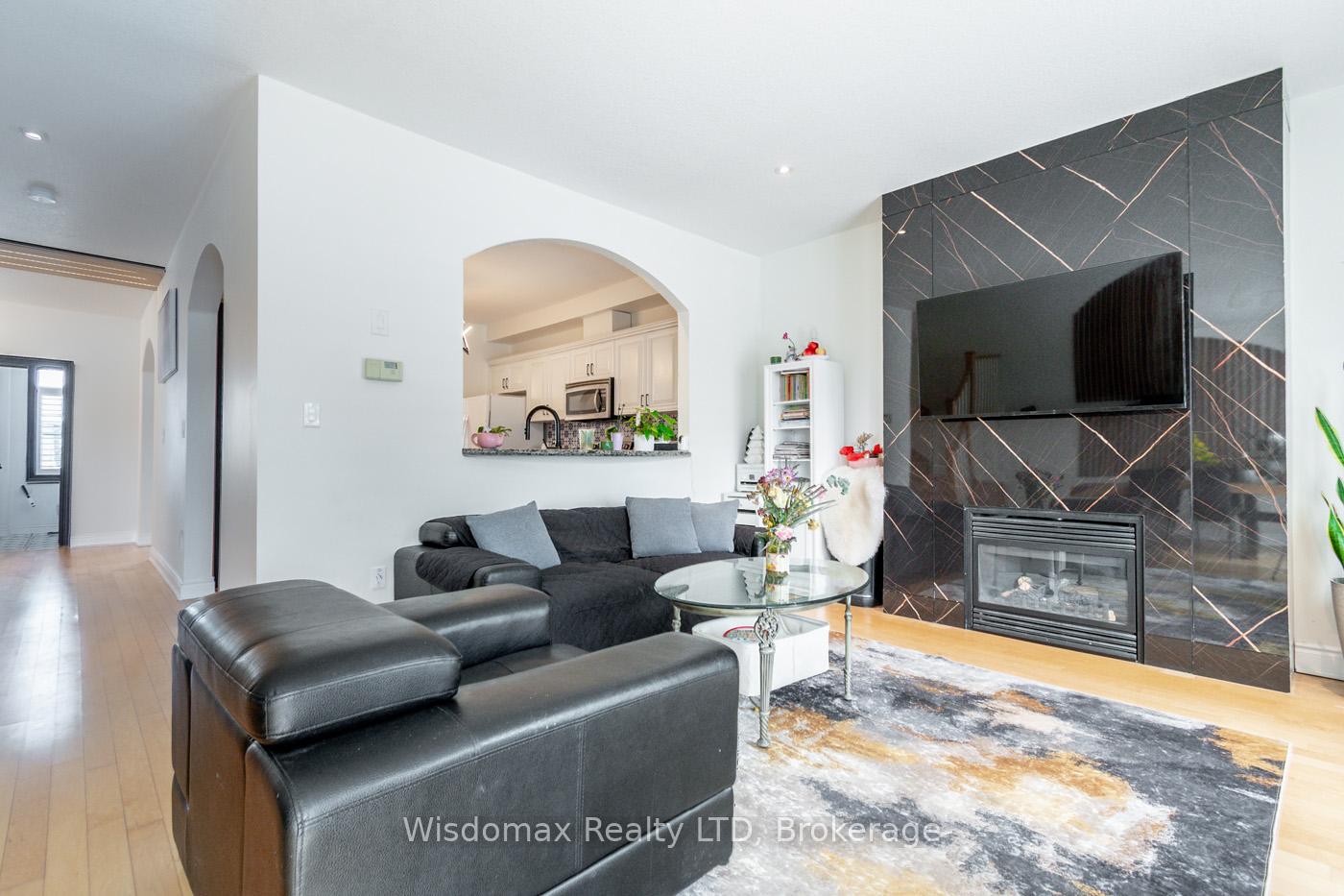 Photo 9 of Unit 5, 31 Sunvale Place N, Hamilton, Stoney Creek — HOMEH