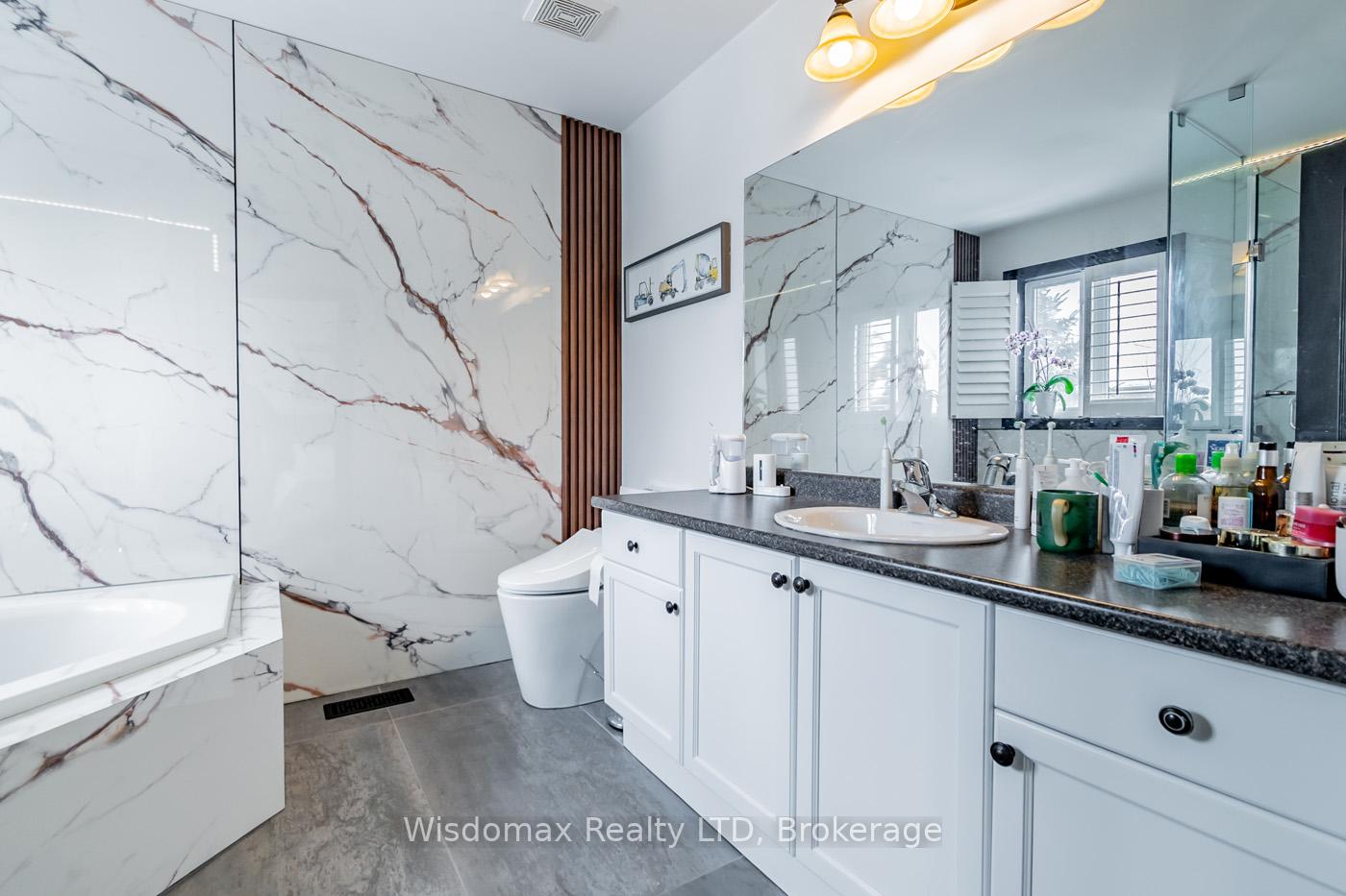 Photo 31 of Unit 5, 31 Sunvale Place N, Hamilton, Stoney Creek — HOMEH