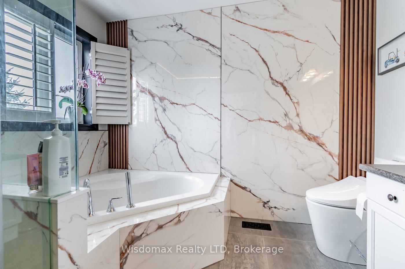 Photo 32 of Unit 5, 31 Sunvale Place N, Hamilton, Stoney Creek — HOMEH