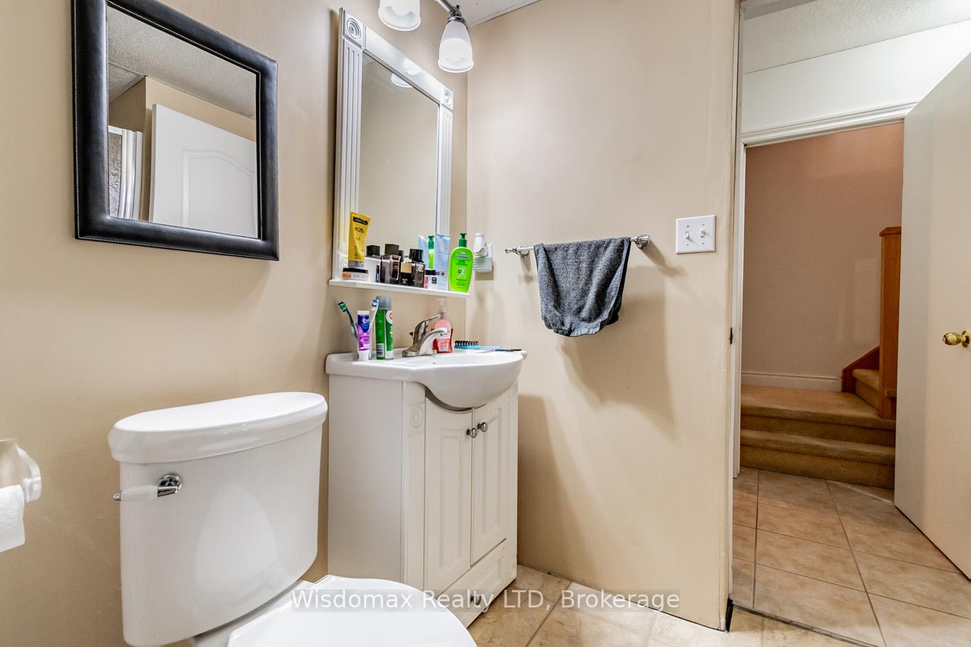Photo 37 of Unit 5, 31 Sunvale Place N, Hamilton, Stoney Creek — HOMEH