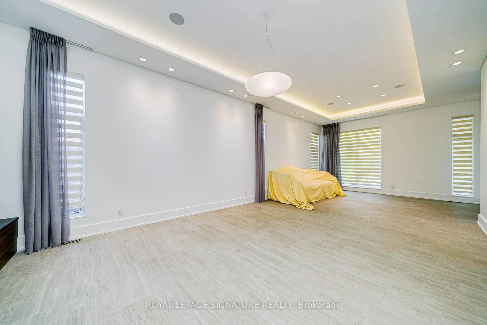 Photo 5 of 50 Page Avenue, North York, Bayview Village — HOMEH