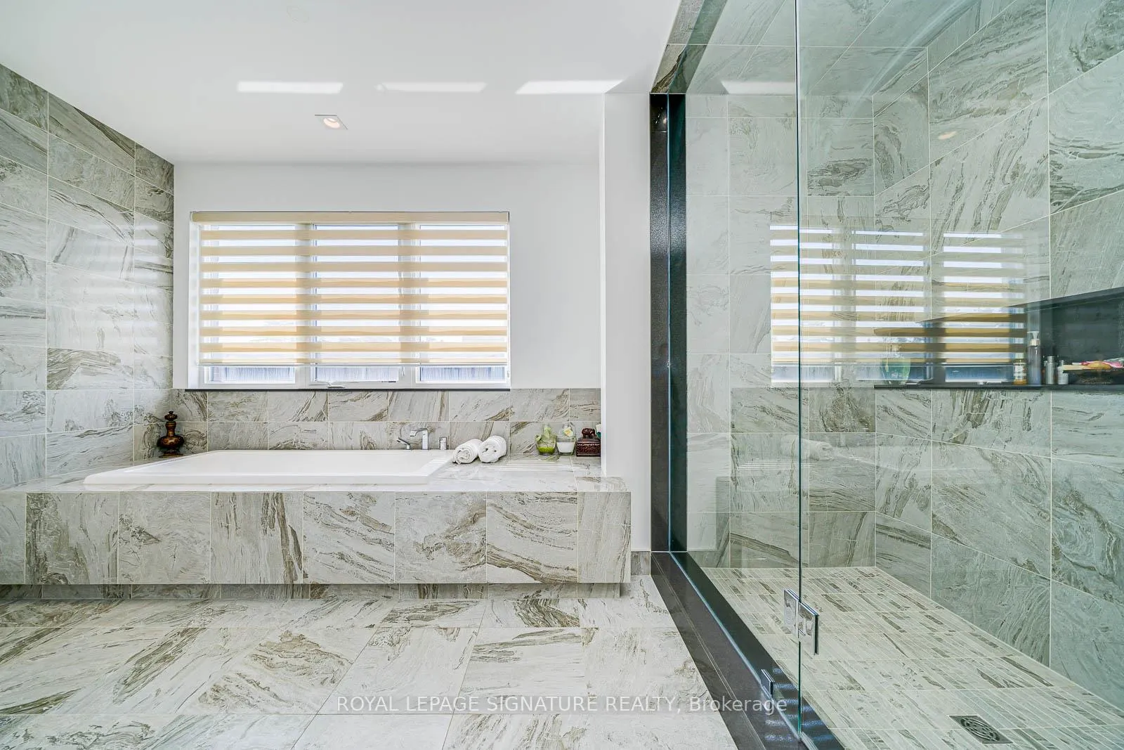 Photo 16 of 50 Page Avenue, North York, Bayview Village — HOMEH