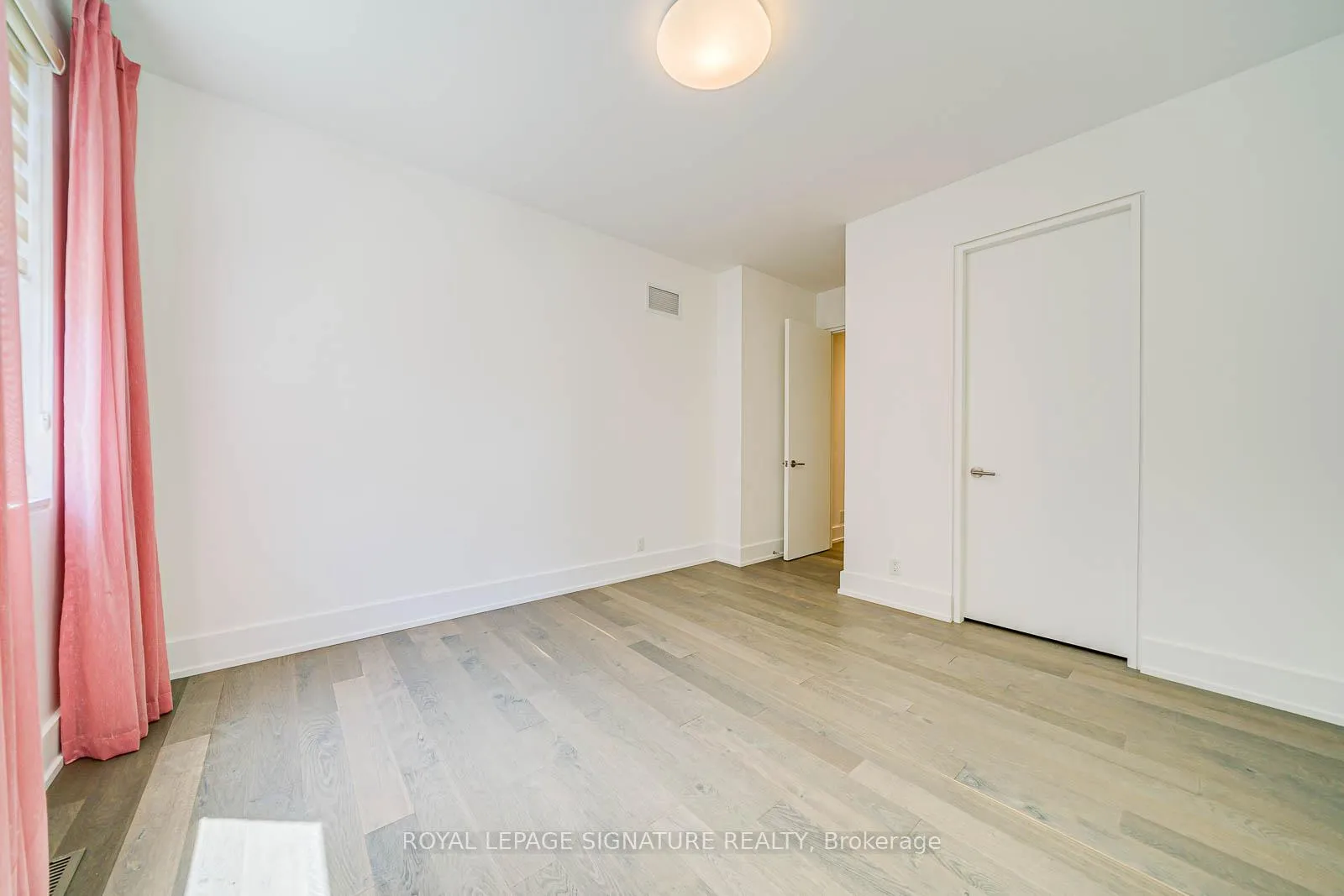Photo 18 of 50 Page Avenue, North York, Bayview Village — HOMEH