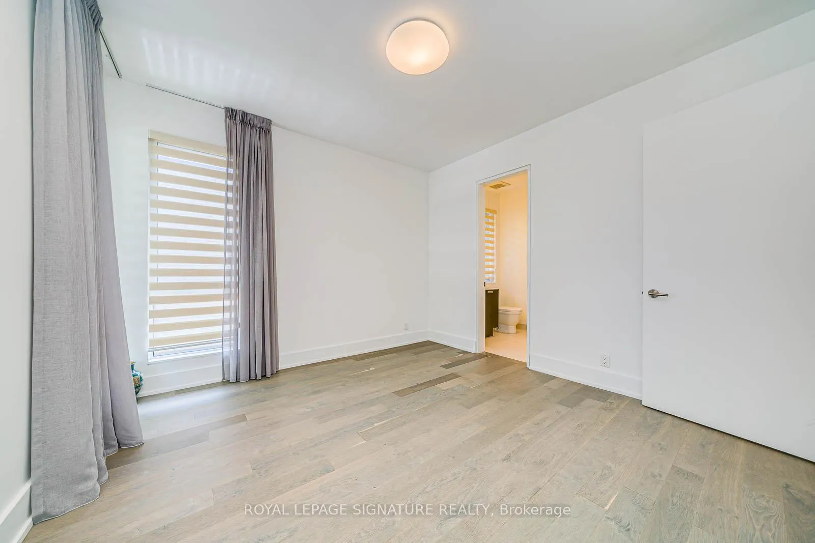 Photo 19 of 50 Page Avenue, North York, Bayview Village — HOMEH