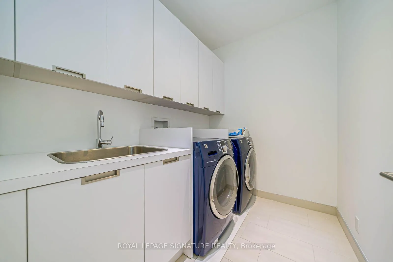Photo 22 of 50 Page Avenue, North York, Bayview Village — HOMEH