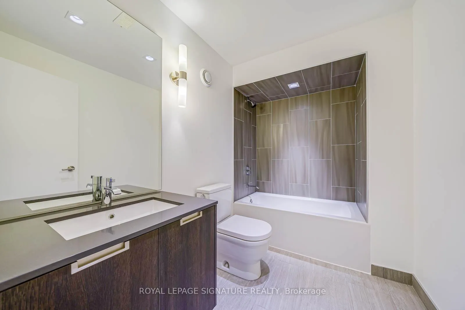 Photo 26 of 50 Page Avenue, North York, Bayview Village — HOMEH