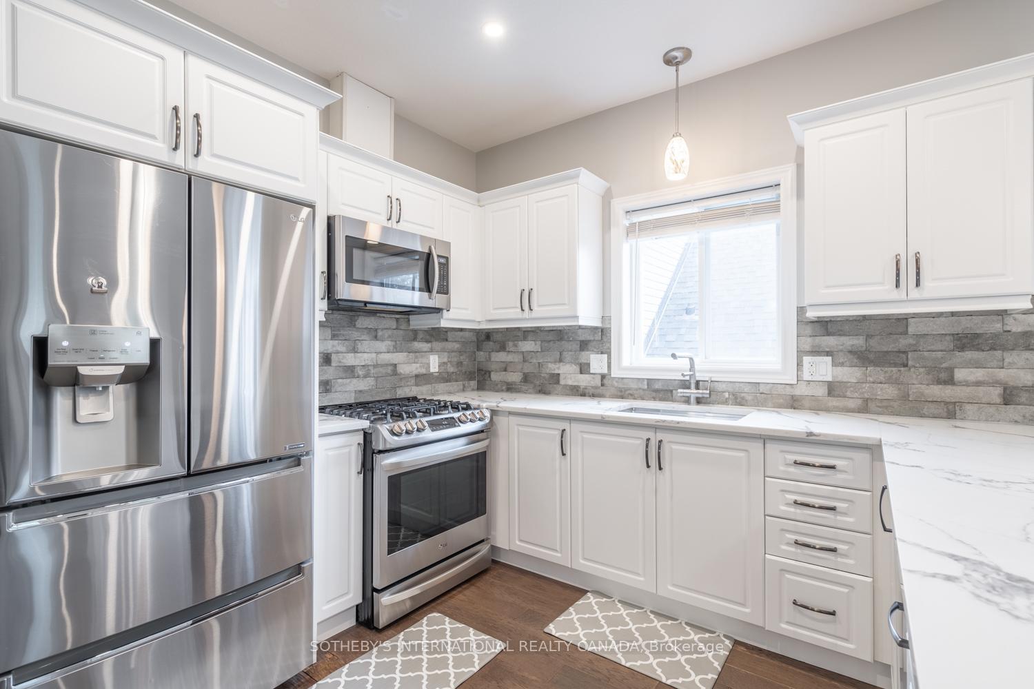 Photo 8 of 372 Nelson Street, Brantford — HOMEH