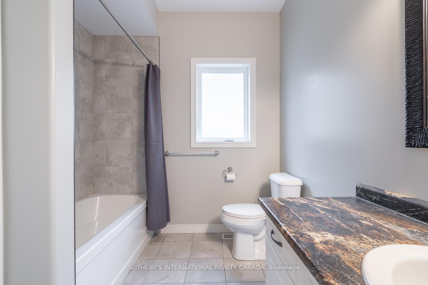 Photo 21 of 372 Nelson Street, Brantford — HOMEH