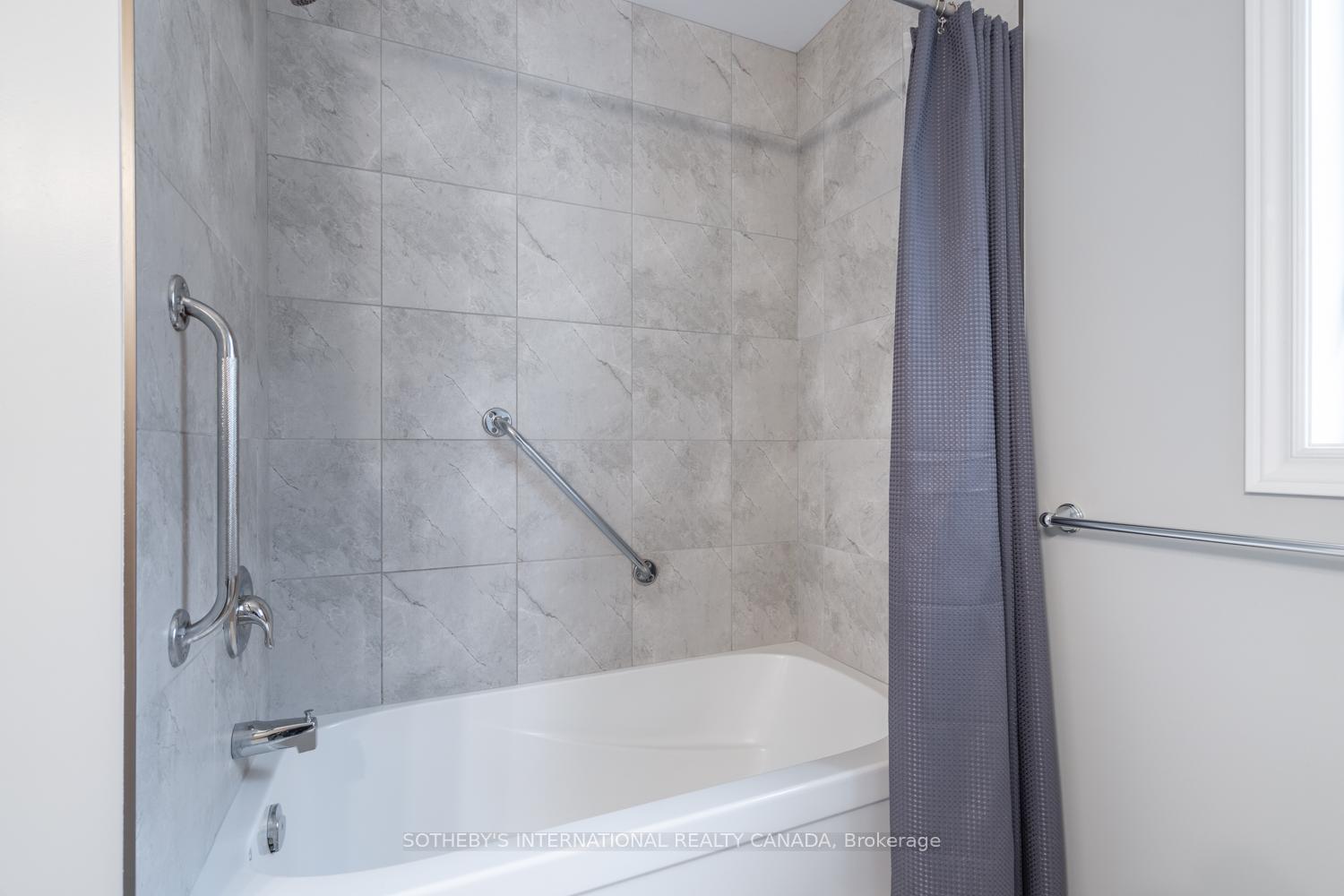 Photo 19 of 372 Nelson Street, Brantford — HOMEH