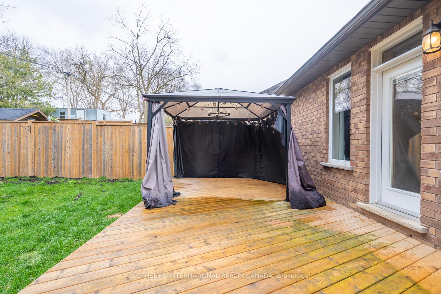 Photo 34 of 372 Nelson Street, Brantford — HOMEH
