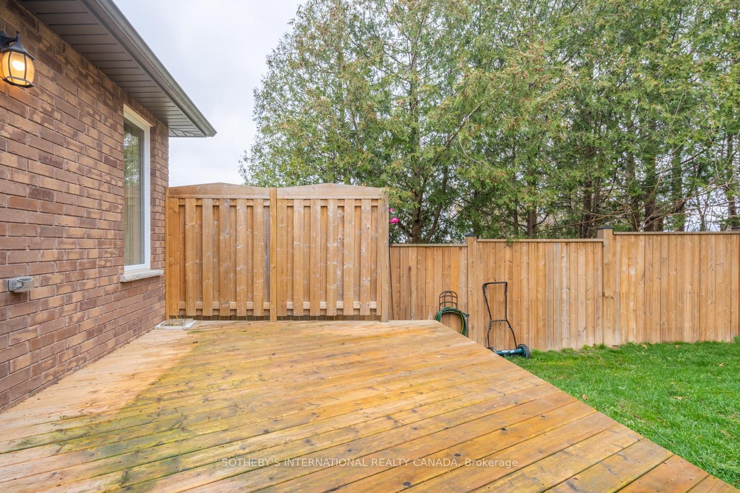 Photo 33 of 372 Nelson Street, Brantford — HOMEH