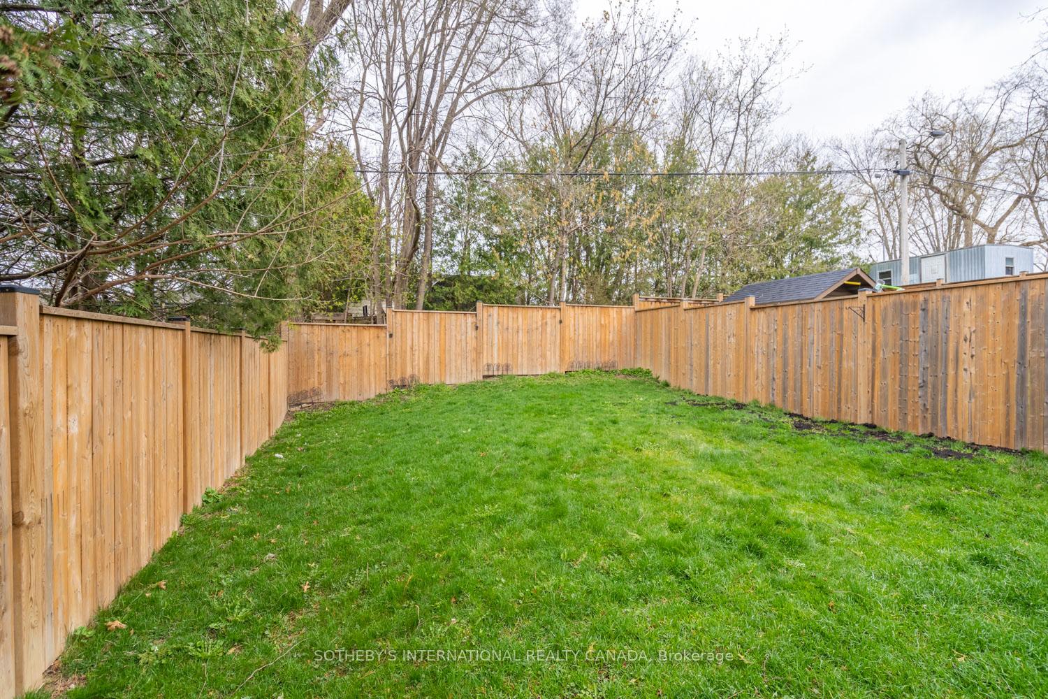 Photo 36 of 372 Nelson Street, Brantford — HOMEH