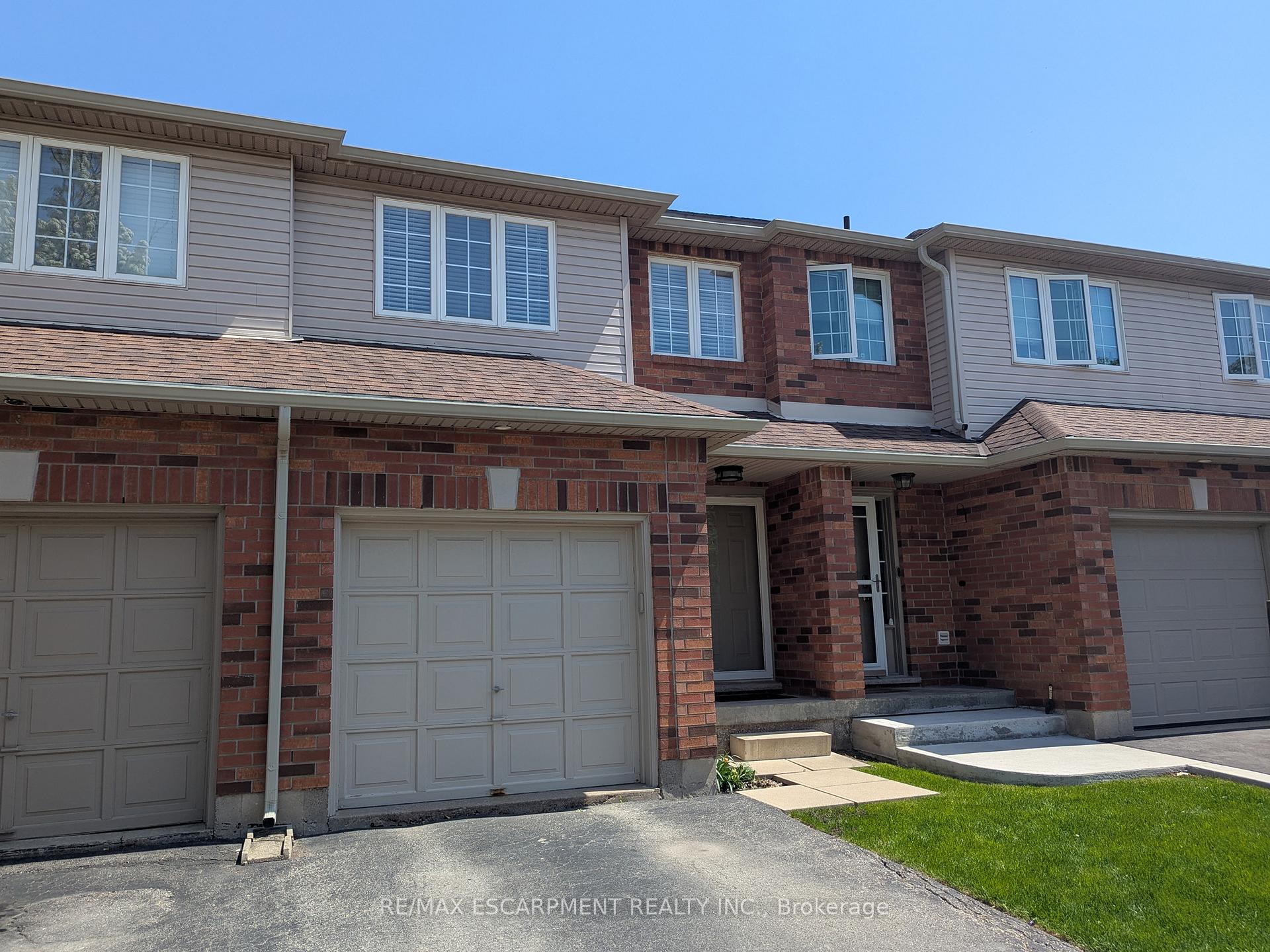 Photo 1 of Unit 5, 174 Highbury Drive, Hamilton, Stoney Creek Mountain — HOMEH