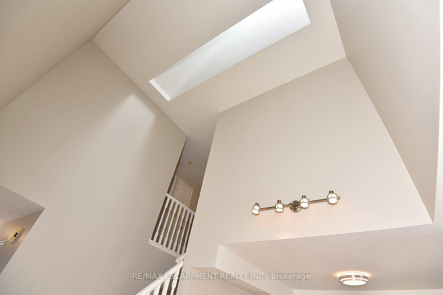 Photo 20 of Unit 5, 174 Highbury Drive, Hamilton, Stoney Creek Mountain — HOMEH