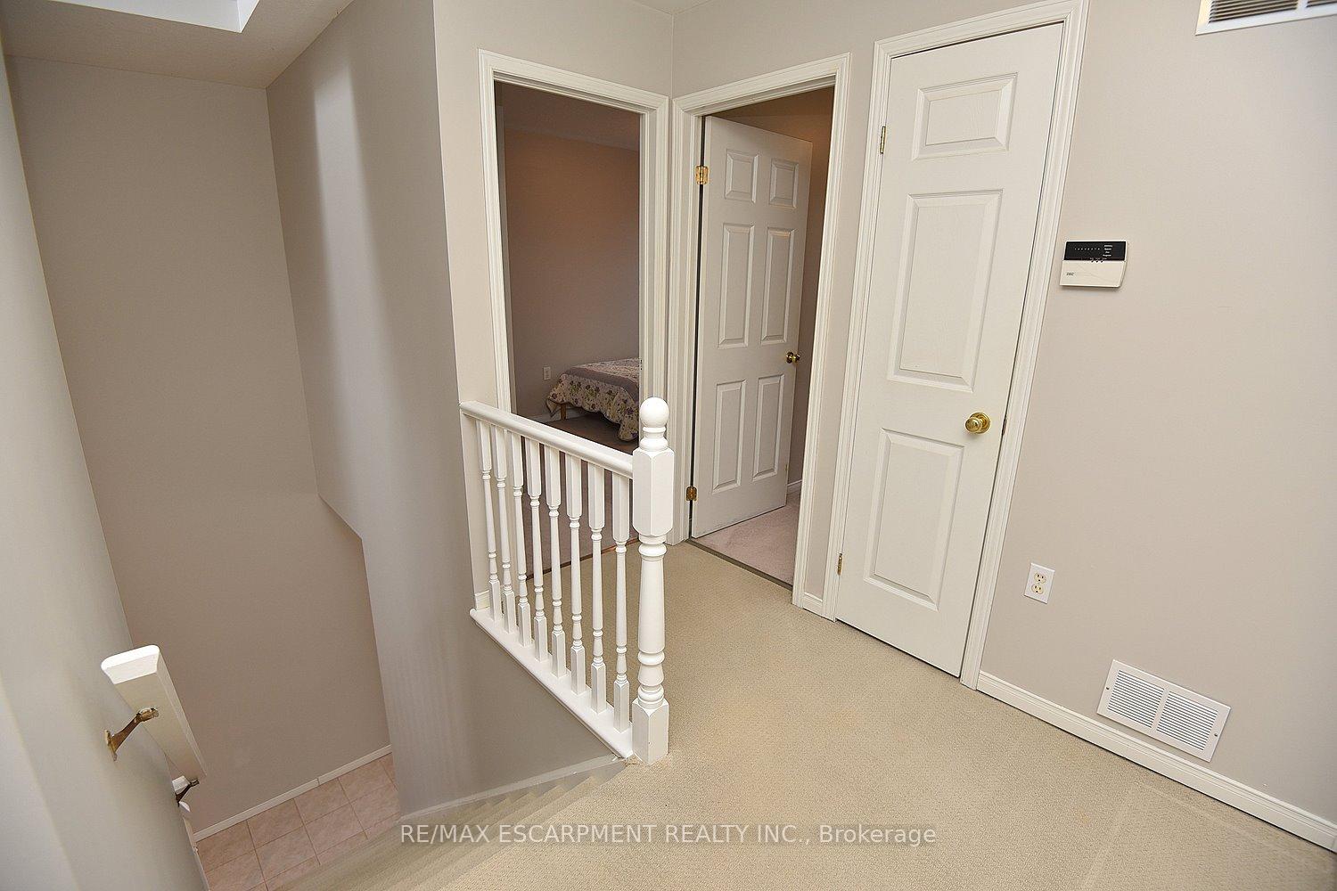 Photo 21 of Unit 5, 174 Highbury Drive, Hamilton, Stoney Creek Mountain — HOMEH