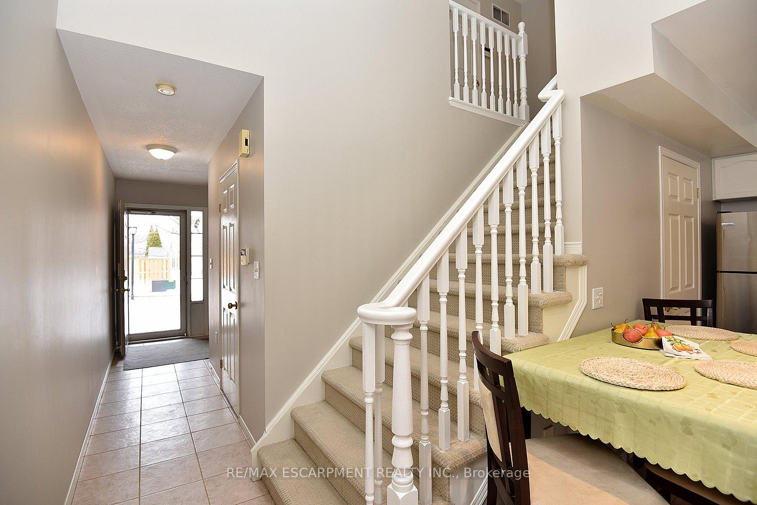 Photo 24 of Unit 5, 174 Highbury Drive, Hamilton, Stoney Creek Mountain — HOMEH