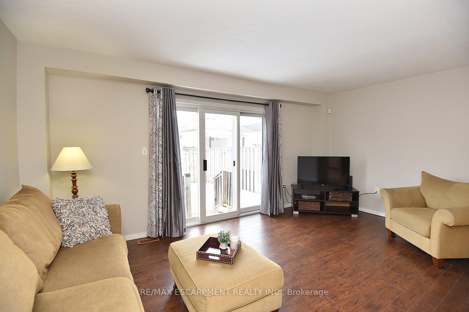 Photo 27 of Unit 5, 174 Highbury Drive, Hamilton, Stoney Creek Mountain — HOMEH