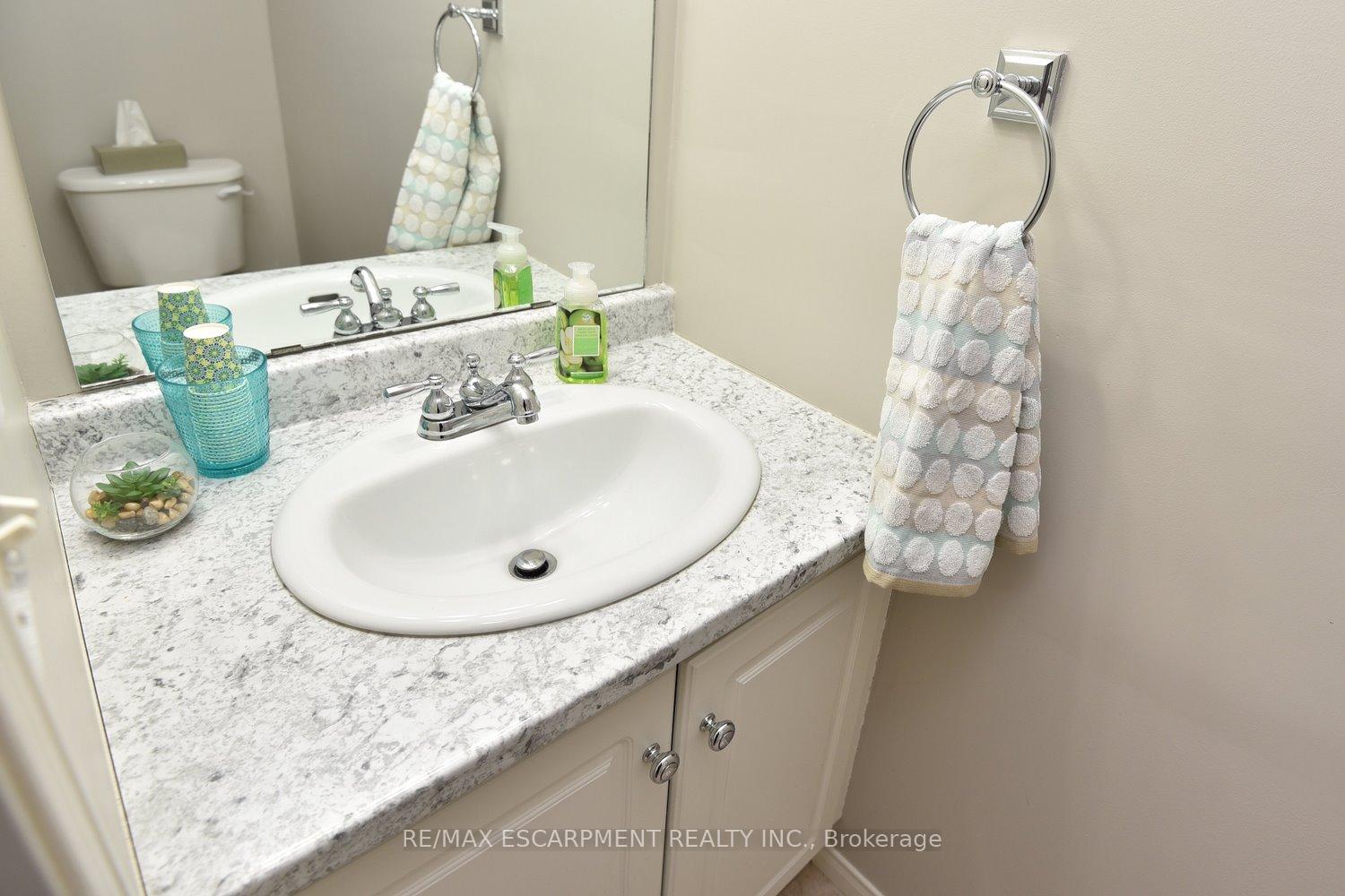 Photo 38 of Unit 5, 174 Highbury Drive, Hamilton, Stoney Creek Mountain — HOMEH