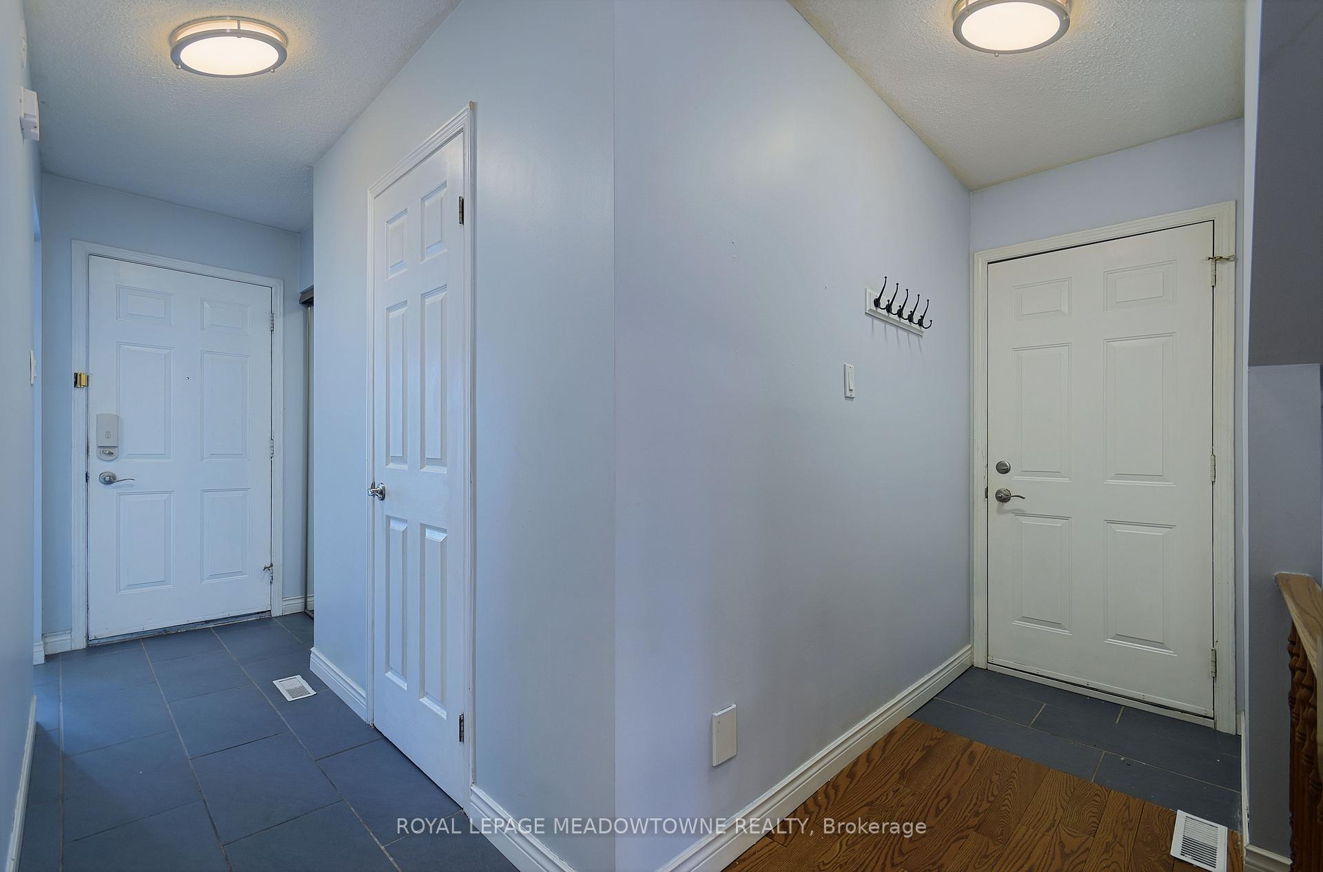 Photo 5 of Unit 34, 800 Upper Paradise Road, Hamilton, Gurnett — HOMEH