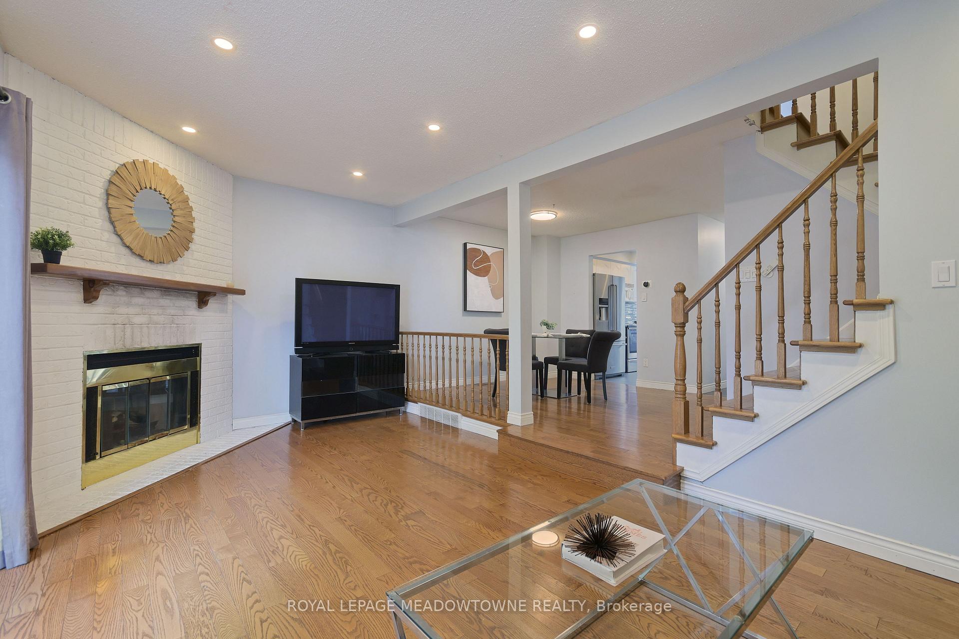 Photo 6 of Unit 34, 800 Upper Paradise Road, Hamilton, Gurnett — HOMEH