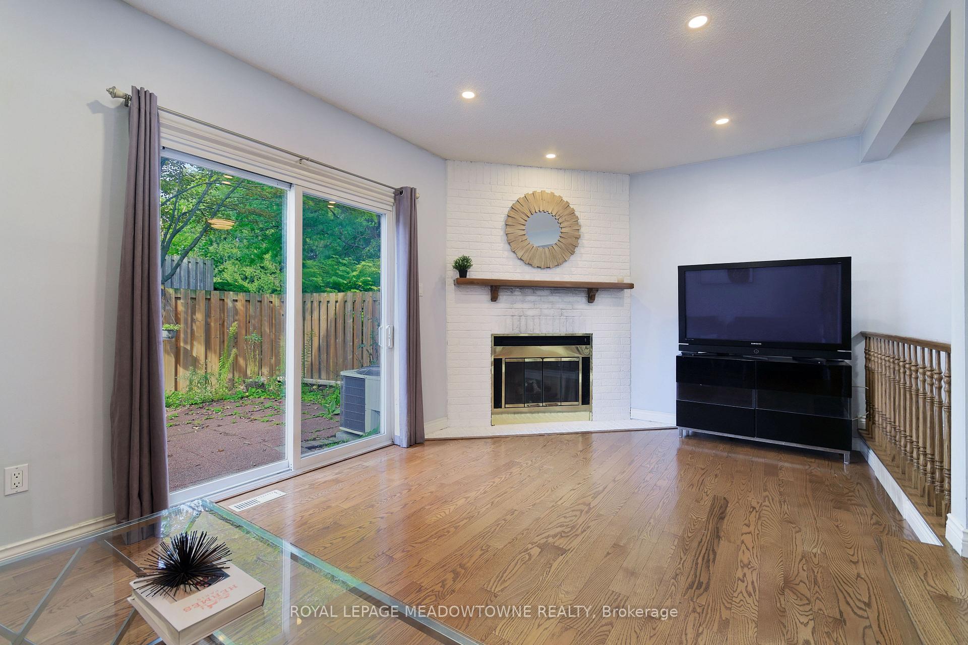 Photo 9 of Unit 34, 800 Upper Paradise Road, Hamilton, Gurnett — HOMEH