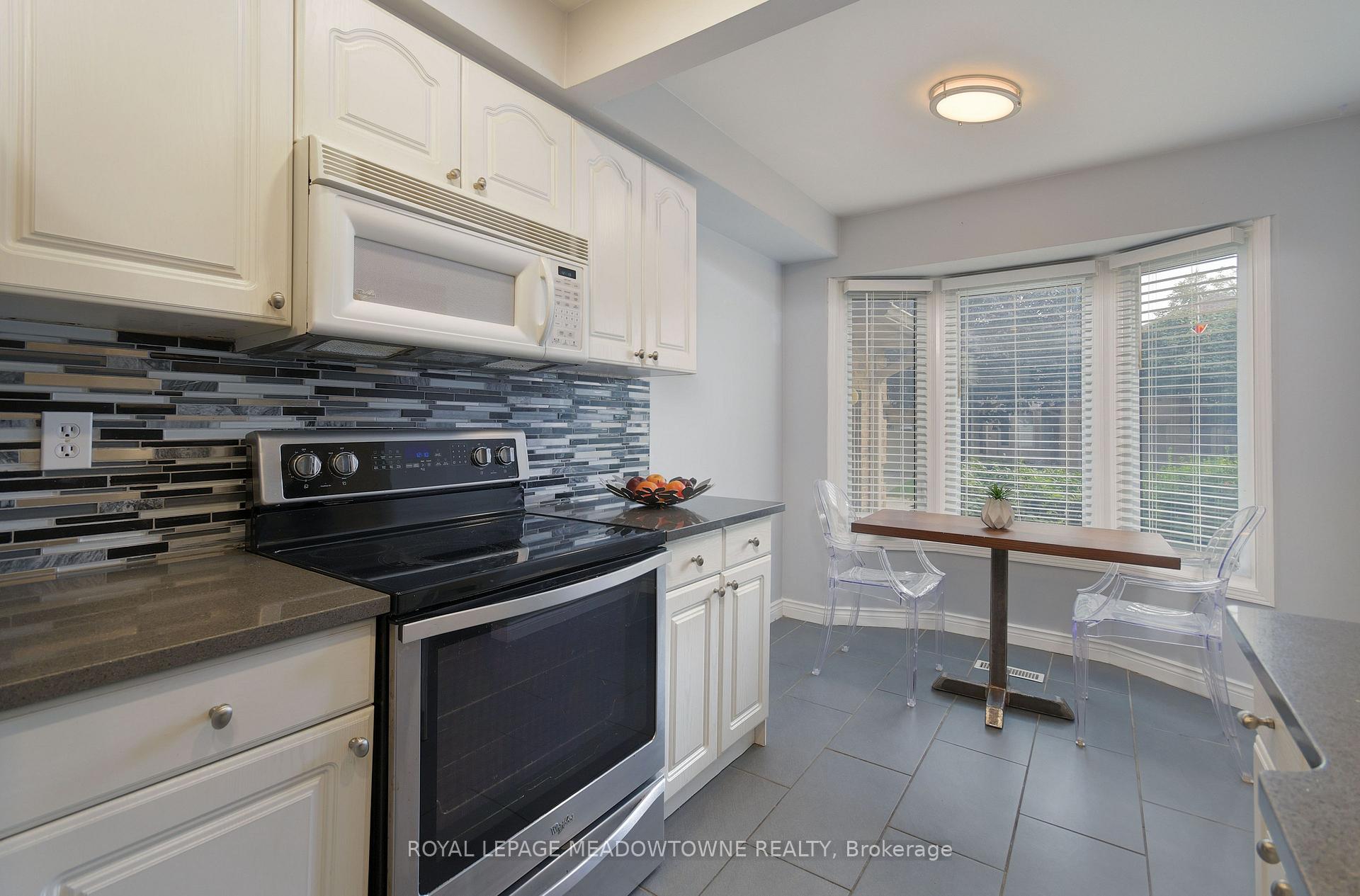 Photo 11 of Unit 34, 800 Upper Paradise Road, Hamilton, Gurnett — HOMEH