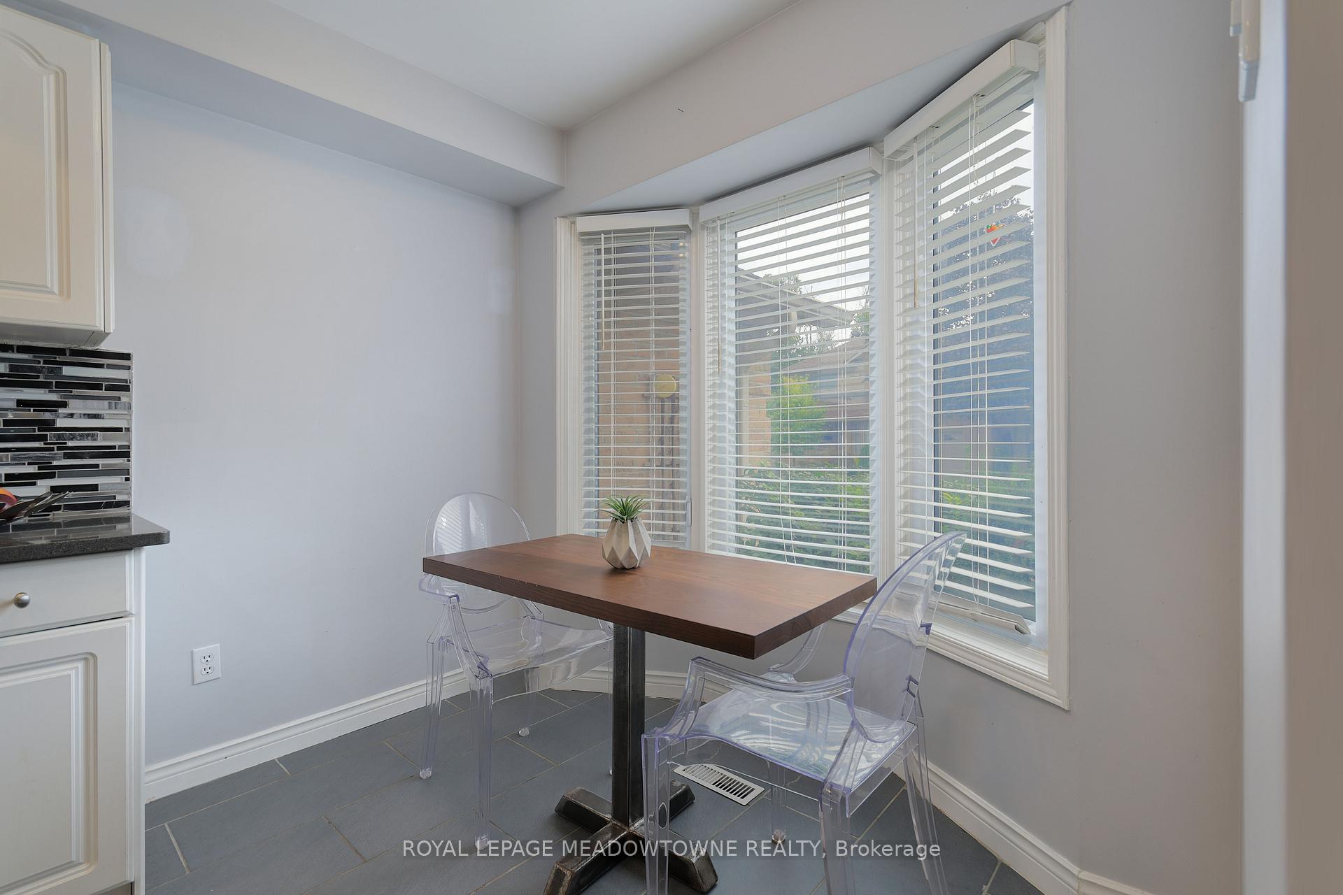Photo 13 of Unit 34, 800 Upper Paradise Road, Hamilton, Gurnett — HOMEH