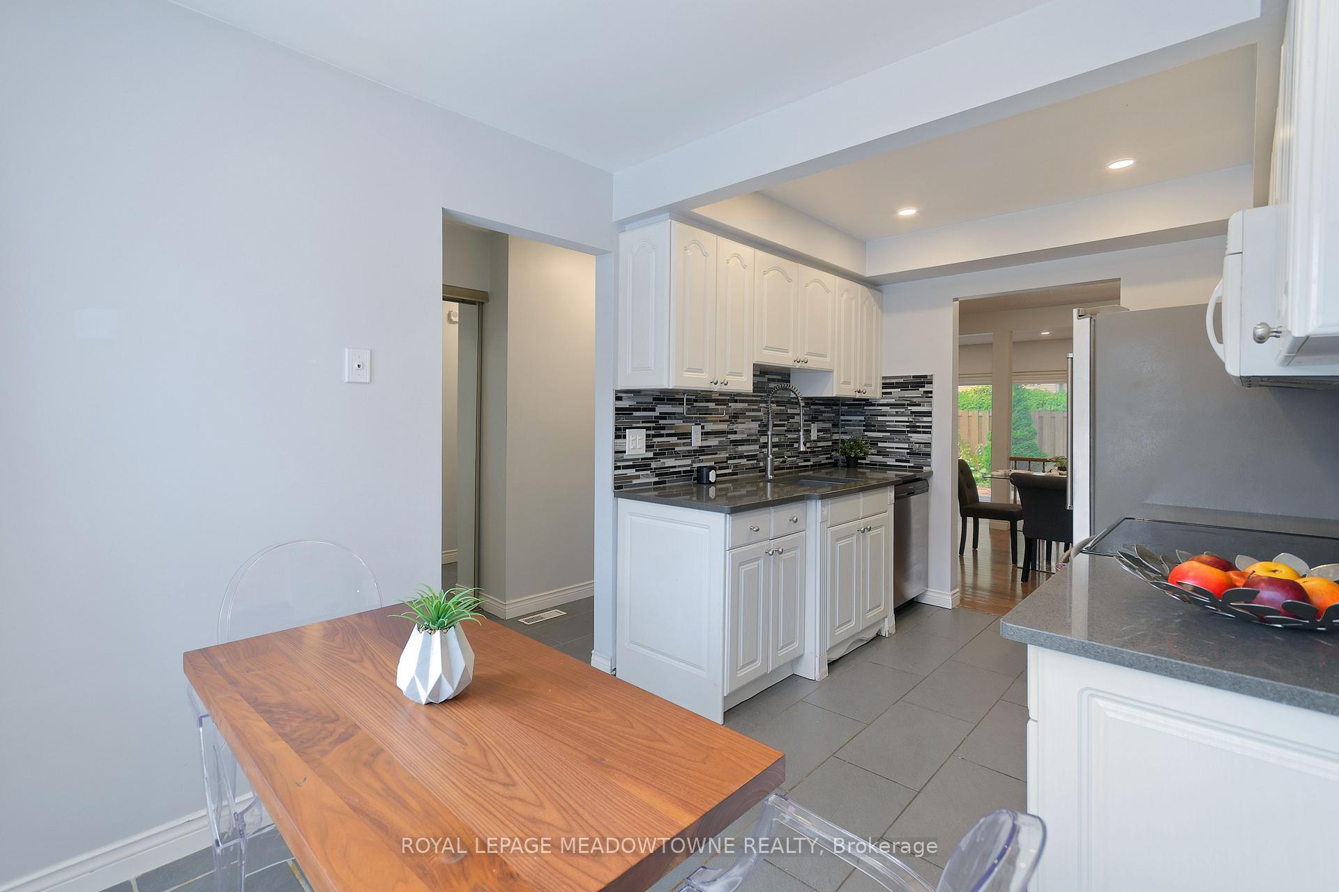 Photo 14 of Unit 34, 800 Upper Paradise Road, Hamilton, Gurnett — HOMEH