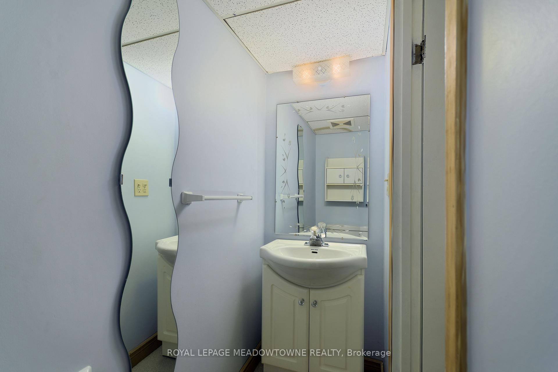 Photo 32 of Unit 34, 800 Upper Paradise Road, Hamilton, Gurnett — HOMEH