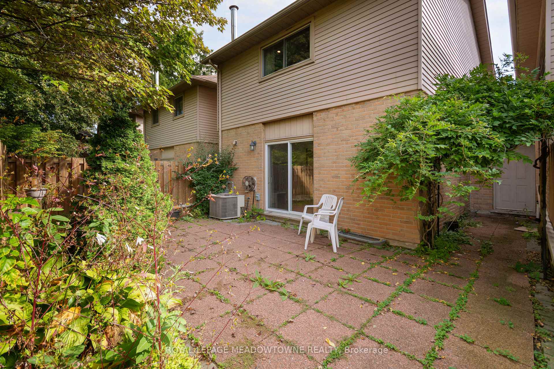 Photo 37 of Unit 34, 800 Upper Paradise Road, Hamilton, Gurnett — HOMEH