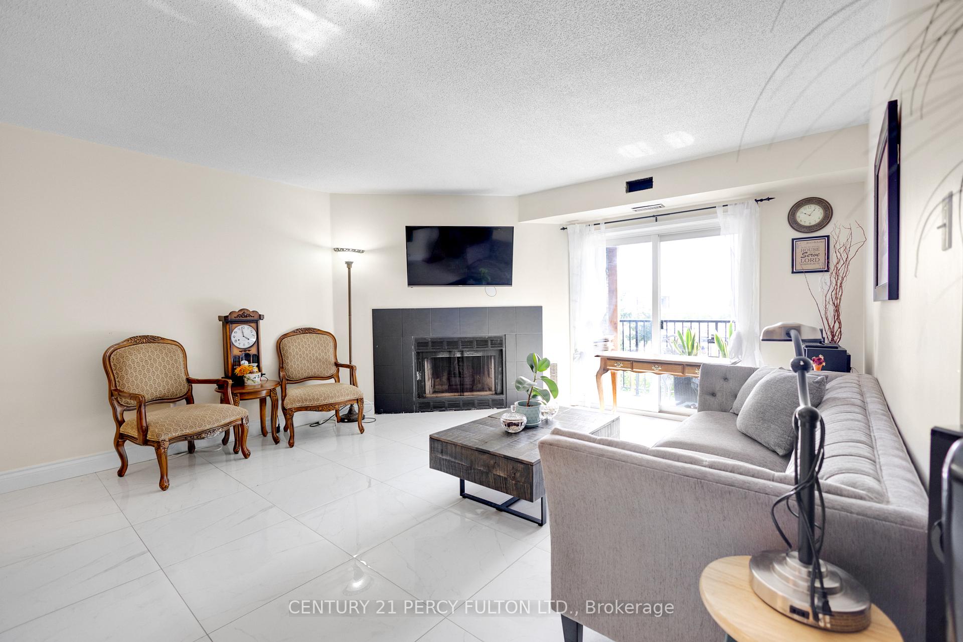 Photo 12 of Unit 56, 3085 Kingsway Drive, Kitchener — HOMEH